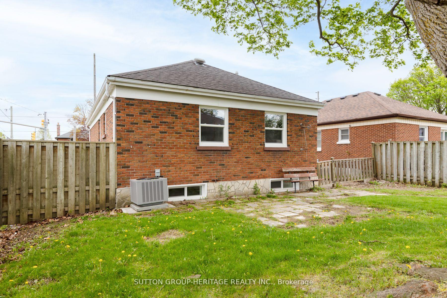 Photo 50 of 58 Wilson Road N, Oshawa, O'Neill — HOMEH