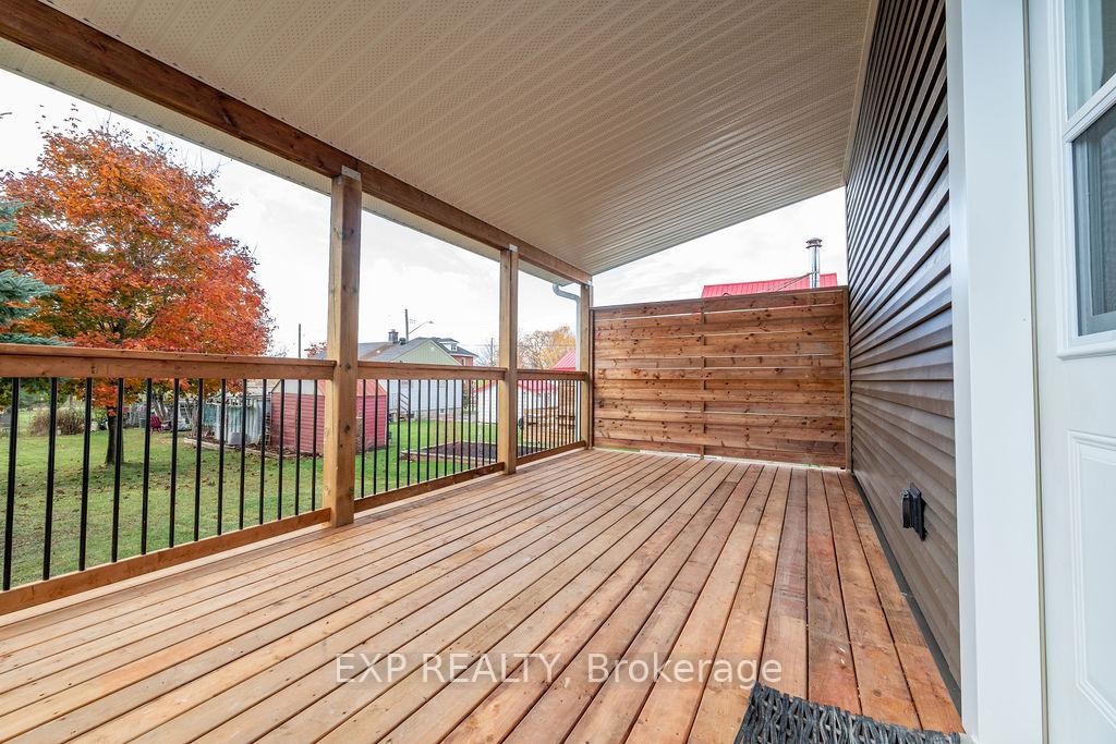 Photo 5 of 146 Blake Street, Renfrew — HOMEH