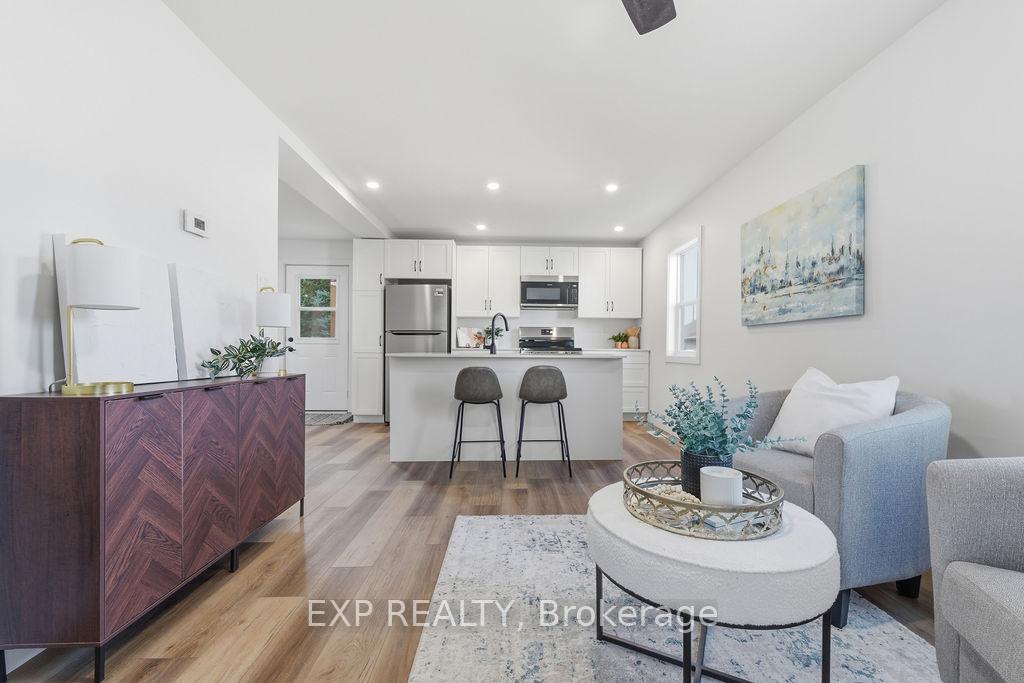 Photo 13 of 146 Blake Street, Renfrew — HOMEH