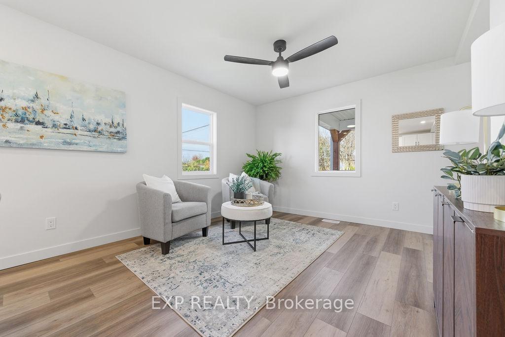 Photo 14 of 146 Blake Street, Renfrew — HOMEH