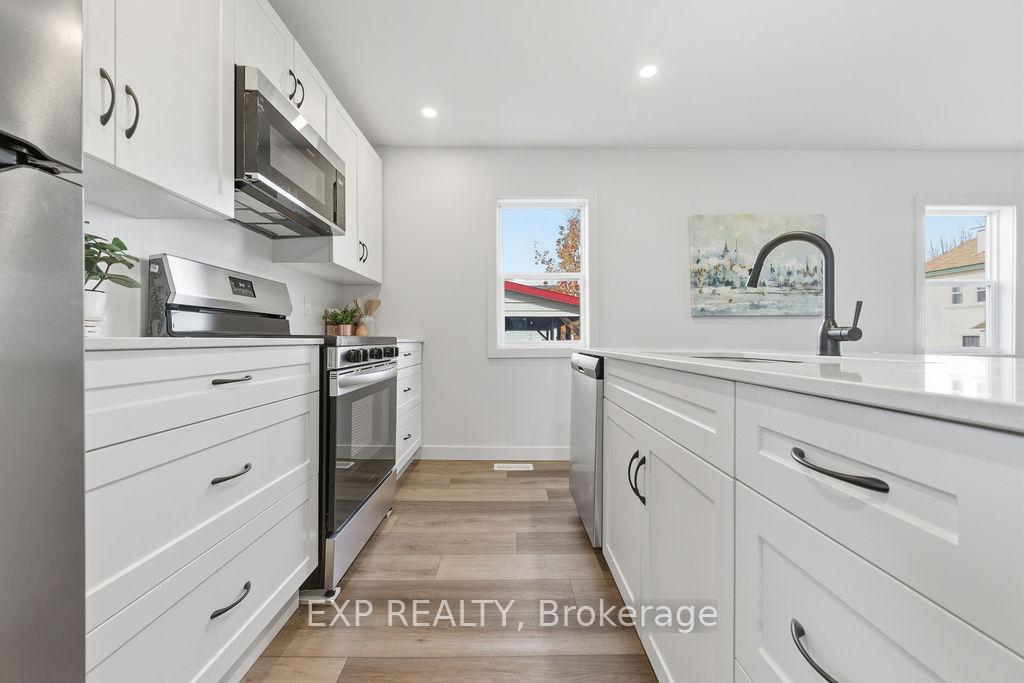 Photo 18 of 146 Blake Street, Renfrew — HOMEH