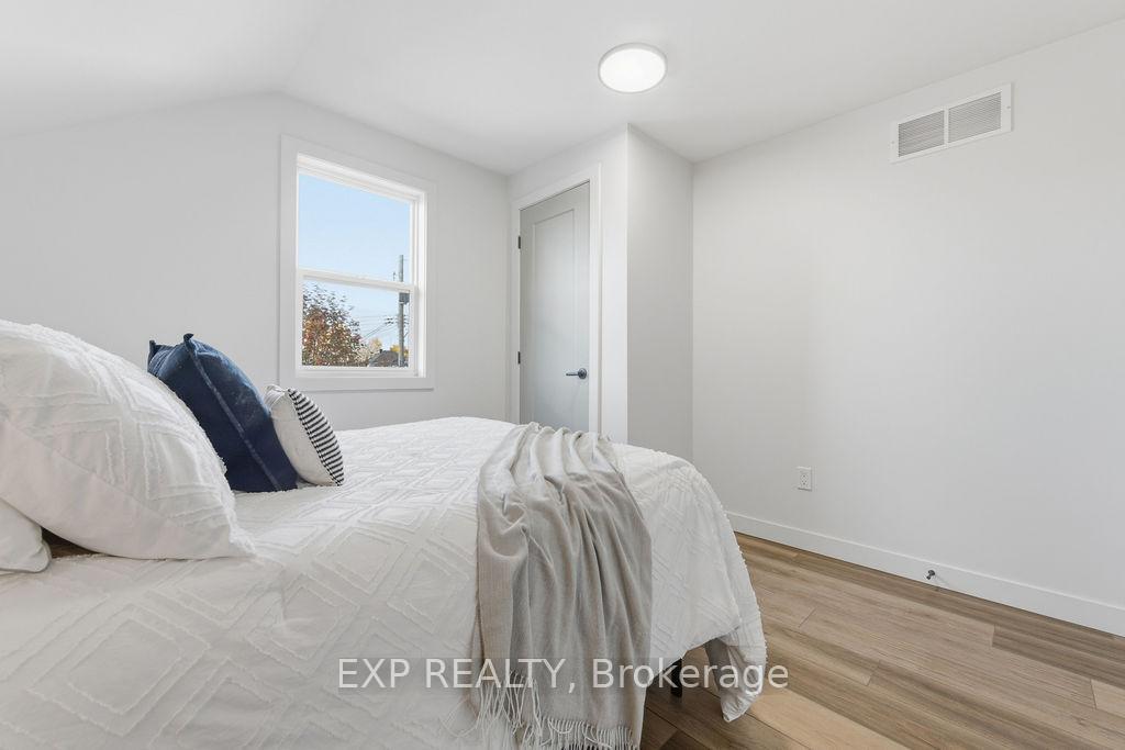Photo 26 of 146 Blake Street, Renfrew — HOMEH