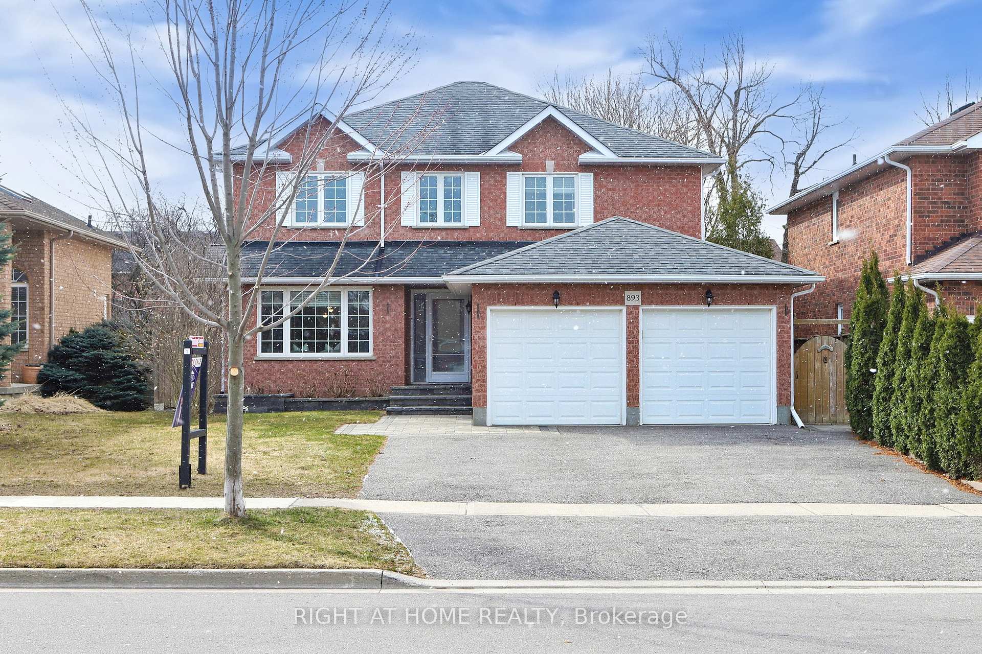 Photo 2 of 893 Sundance Circle, Oshawa, Northglen — HOMEH