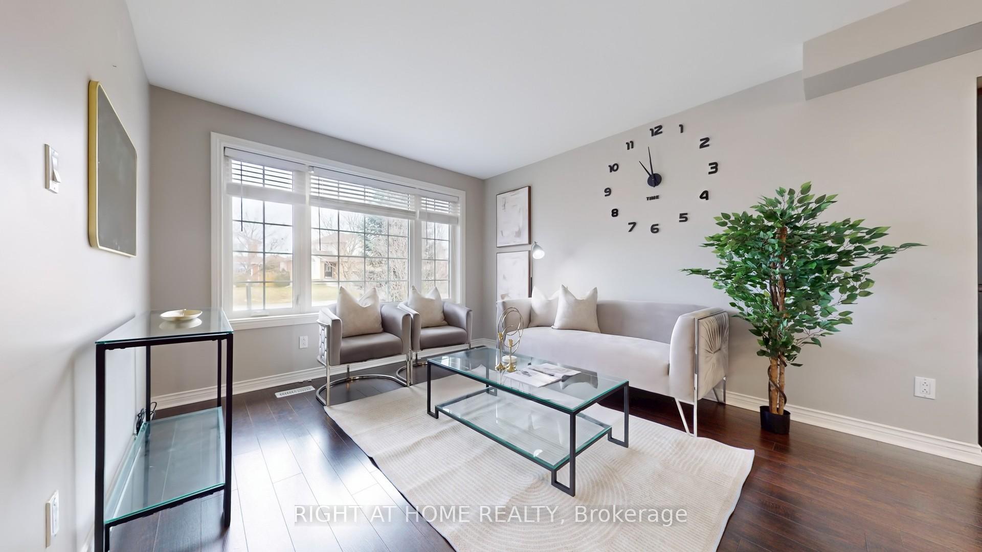 Photo 3 of 893 Sundance Circle, Oshawa, Northglen — HOMEH