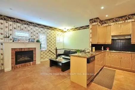 Photo 4 of 28 Angus Meadow Drive, Markham, Angus Glen — HOMEH