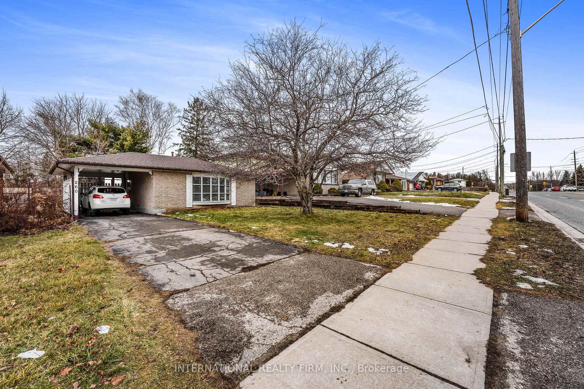 Front of 260 Harmony Road N