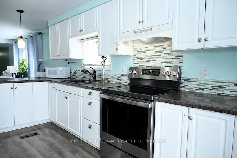 Photo 10 of Unit 23, 528 County Road 10 E, Prince Edward County, Hallowell Ward — HOMEH