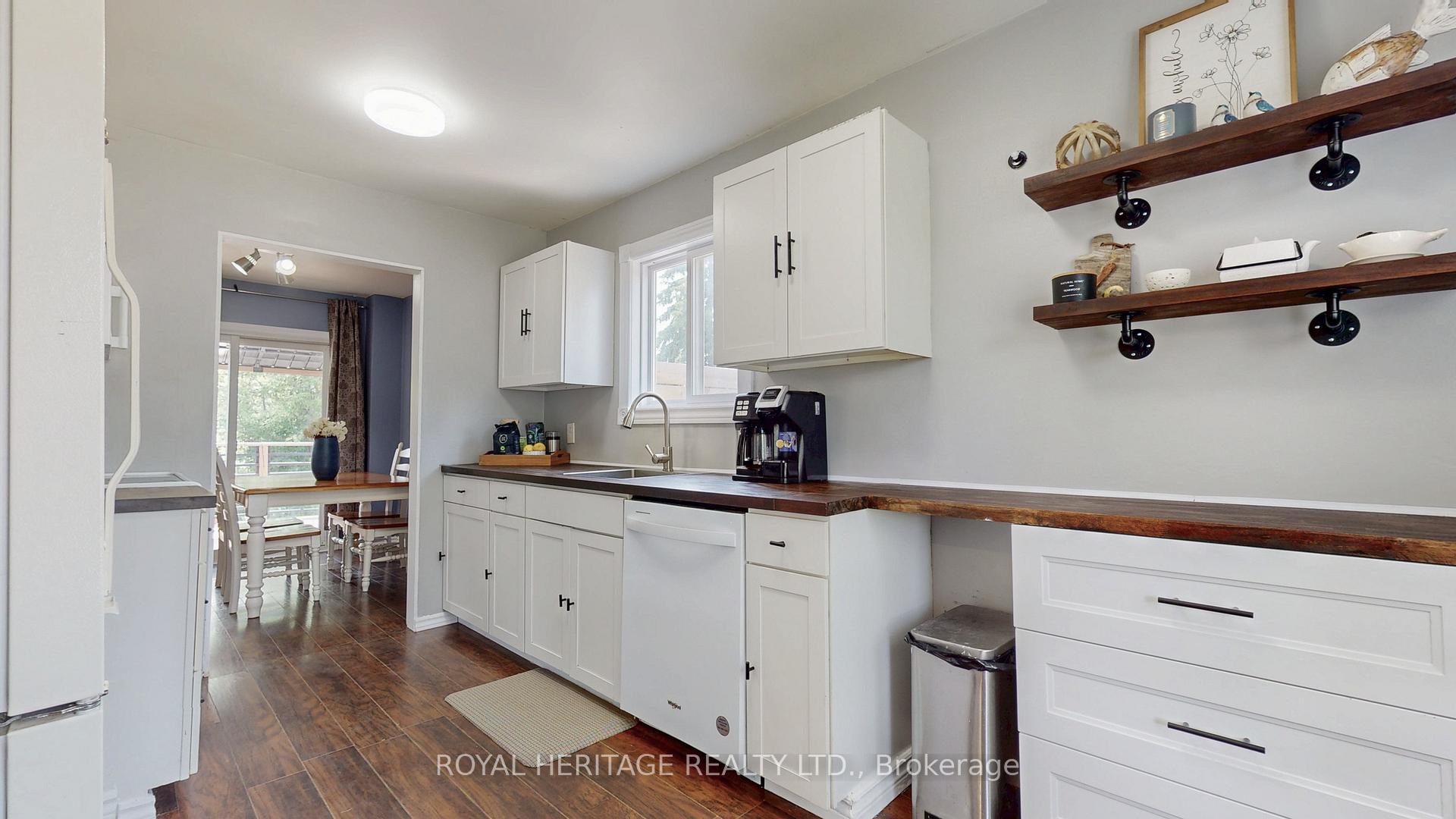 Photo 12 of 621 Cobblehill Drive, Oshawa, Pinecrest — HOMEH