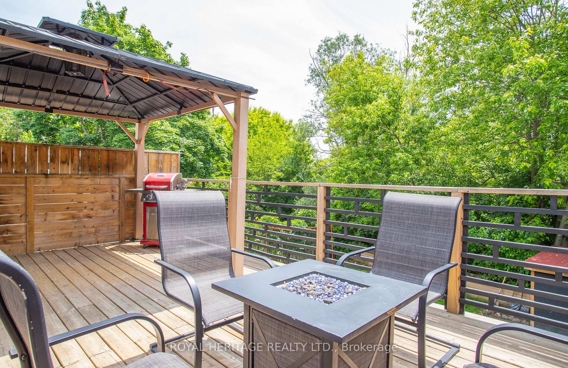 Photo 30 of 621 Cobblehill Drive, Oshawa, Pinecrest — HOMEH
