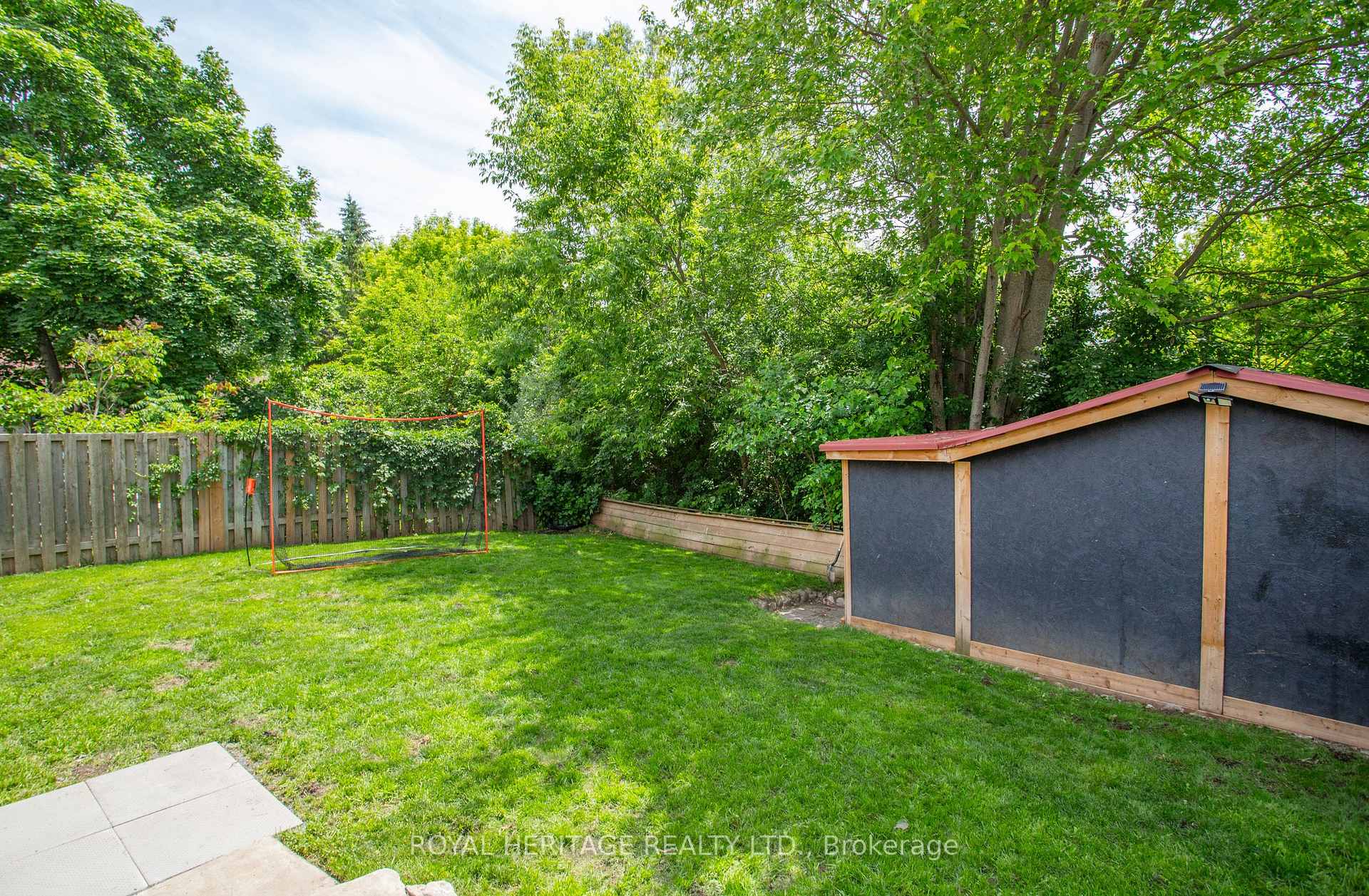 Photo 33 of 621 Cobblehill Drive, Oshawa, Pinecrest — HOMEH