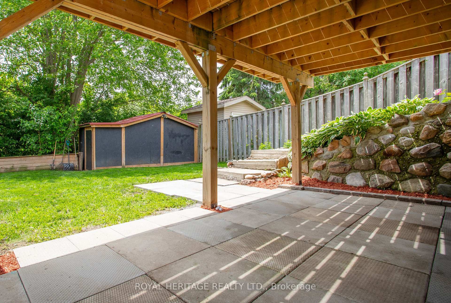 Photo 35 of 621 Cobblehill Drive, Oshawa, Pinecrest — HOMEH