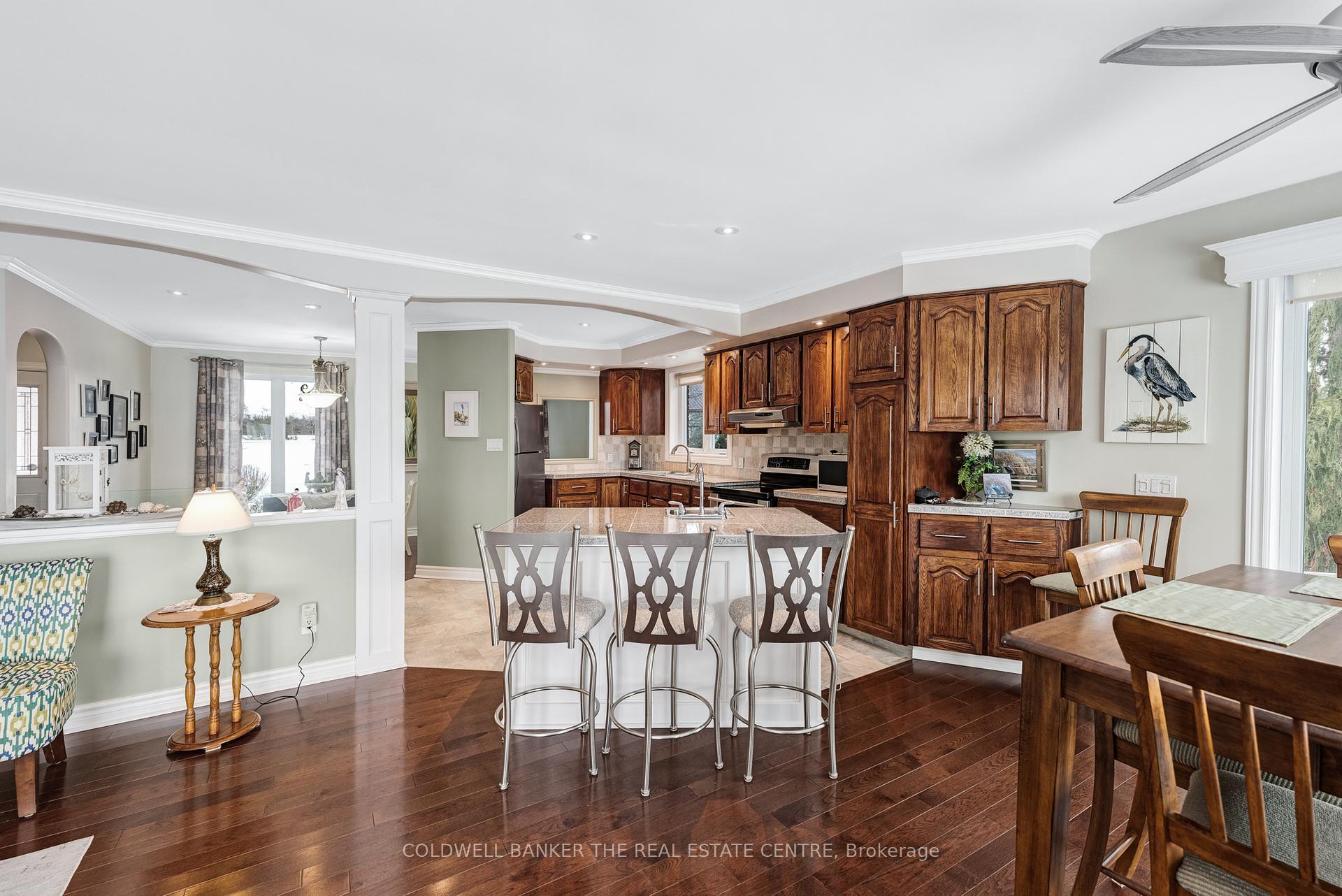 Photo 25 of 1530 County Rd 35, Prince Edward County, Sophiasburg Ward — HOMEH
