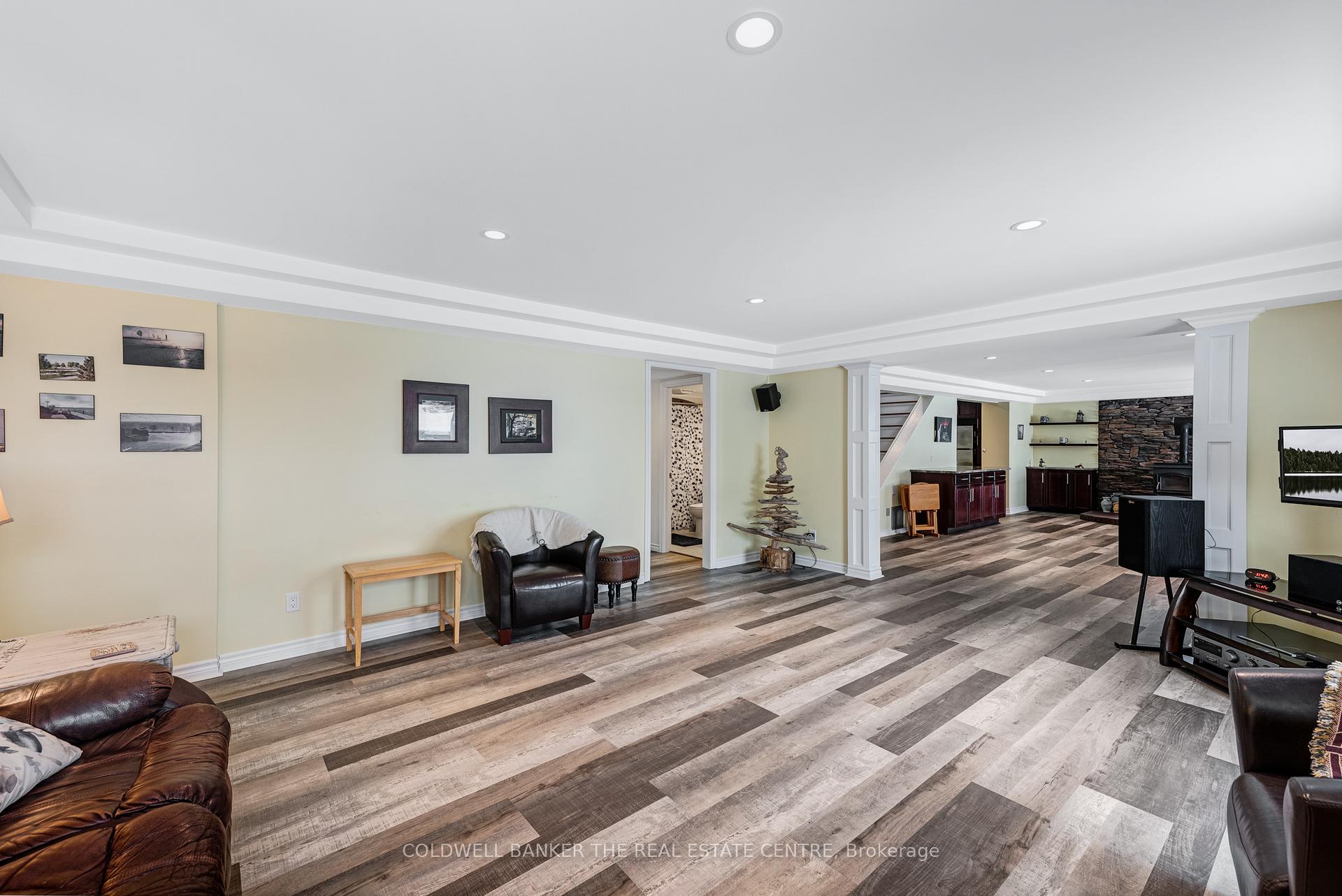 Photo 41 of 1530 County Rd 35, Prince Edward County, Sophiasburg Ward — HOMEH