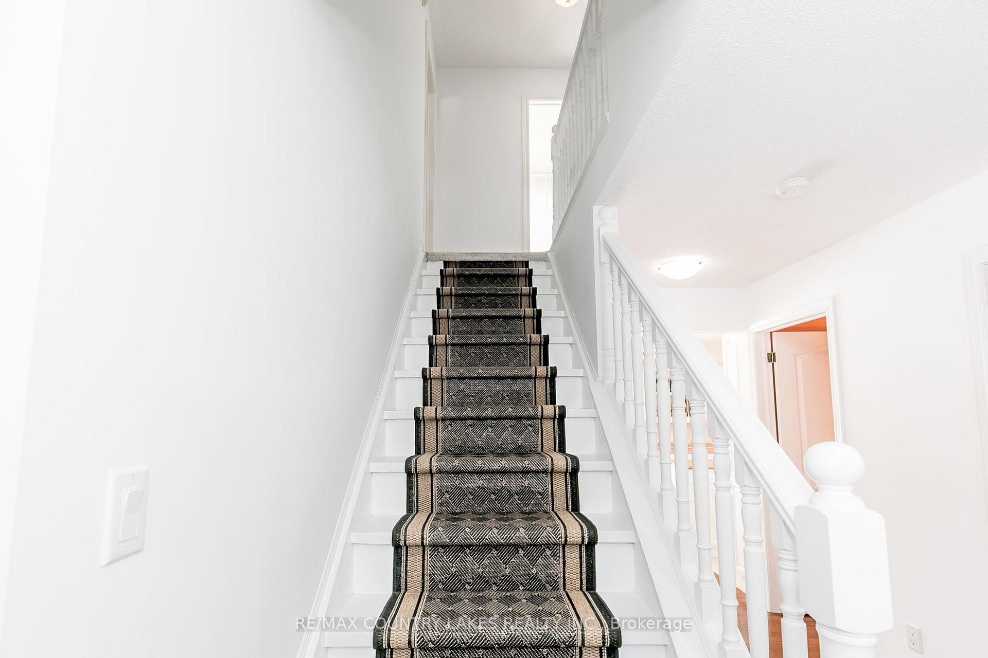 Photo 25 of 98 Turtle Path, Ramara, Brechin — HOMEH