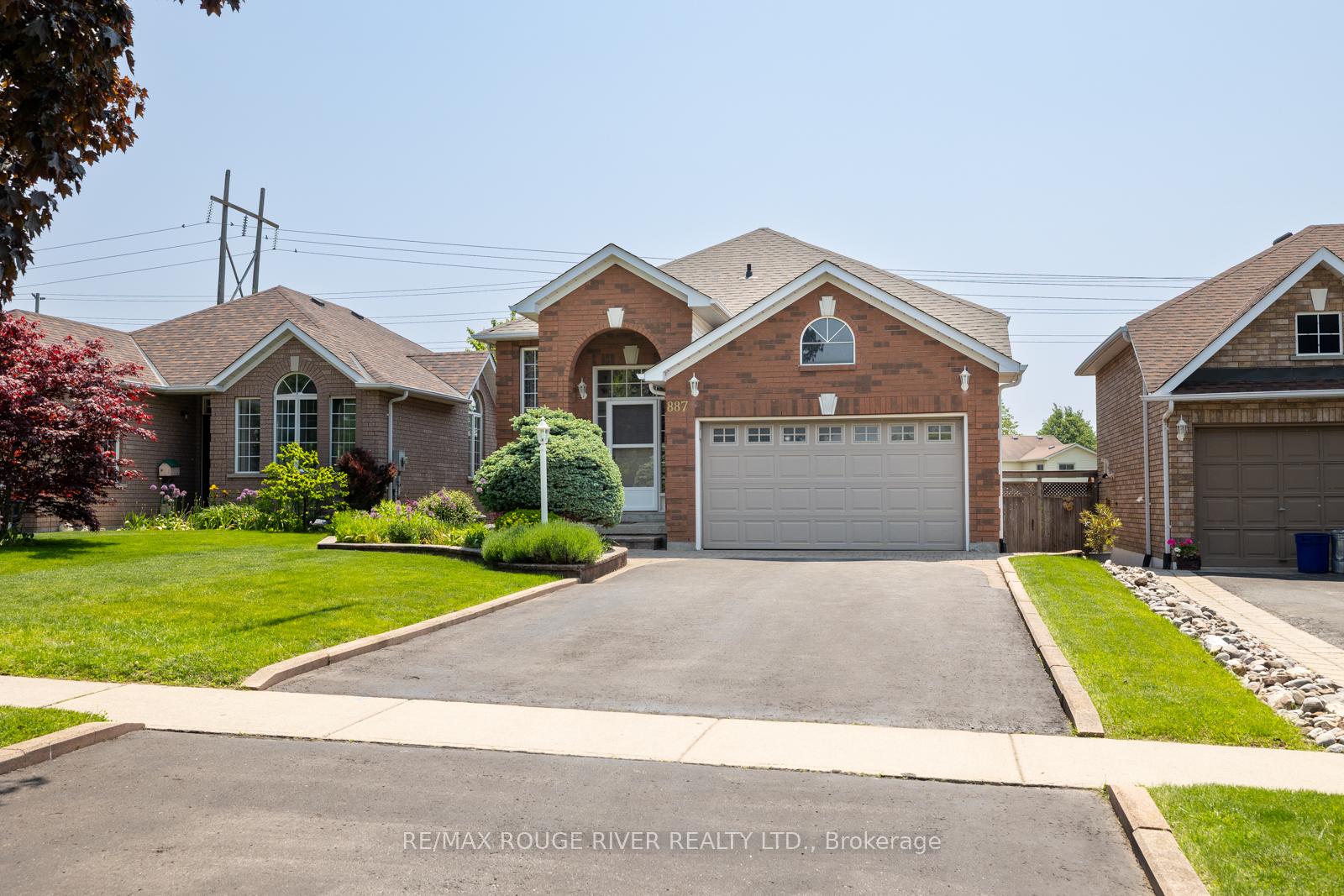 Photo 1 of 887 Beatrice Street E, Oshawa, Pinecrest — HOMEH