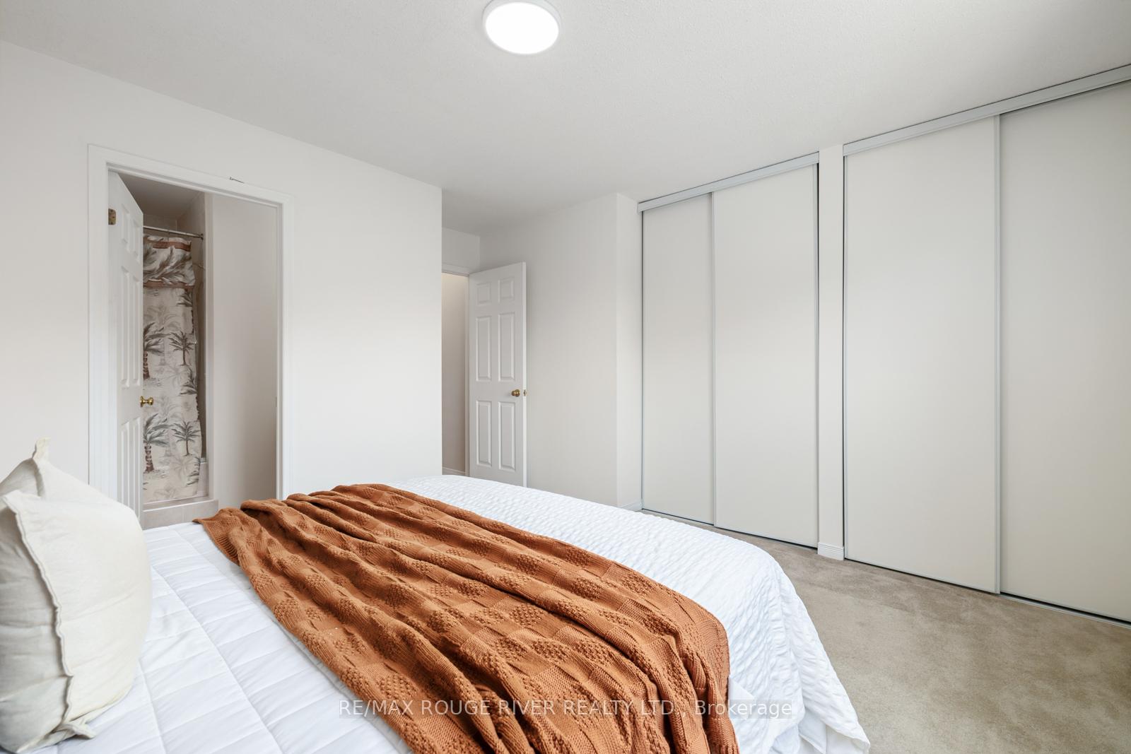 Photo 19 of 887 Beatrice Street E, Oshawa, Pinecrest — HOMEH