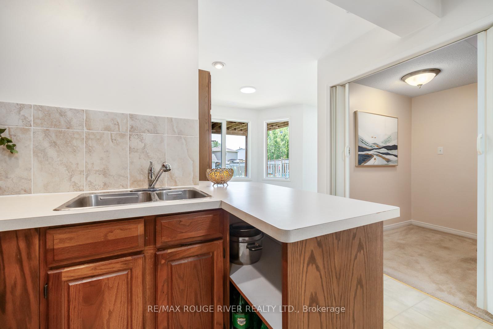 Photo 26 of 887 Beatrice Street E, Oshawa, Pinecrest — HOMEH