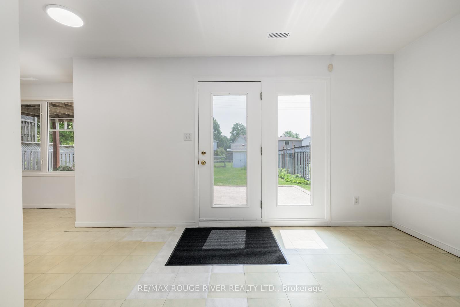 Photo 35 of 887 Beatrice Street E, Oshawa, Pinecrest — HOMEH