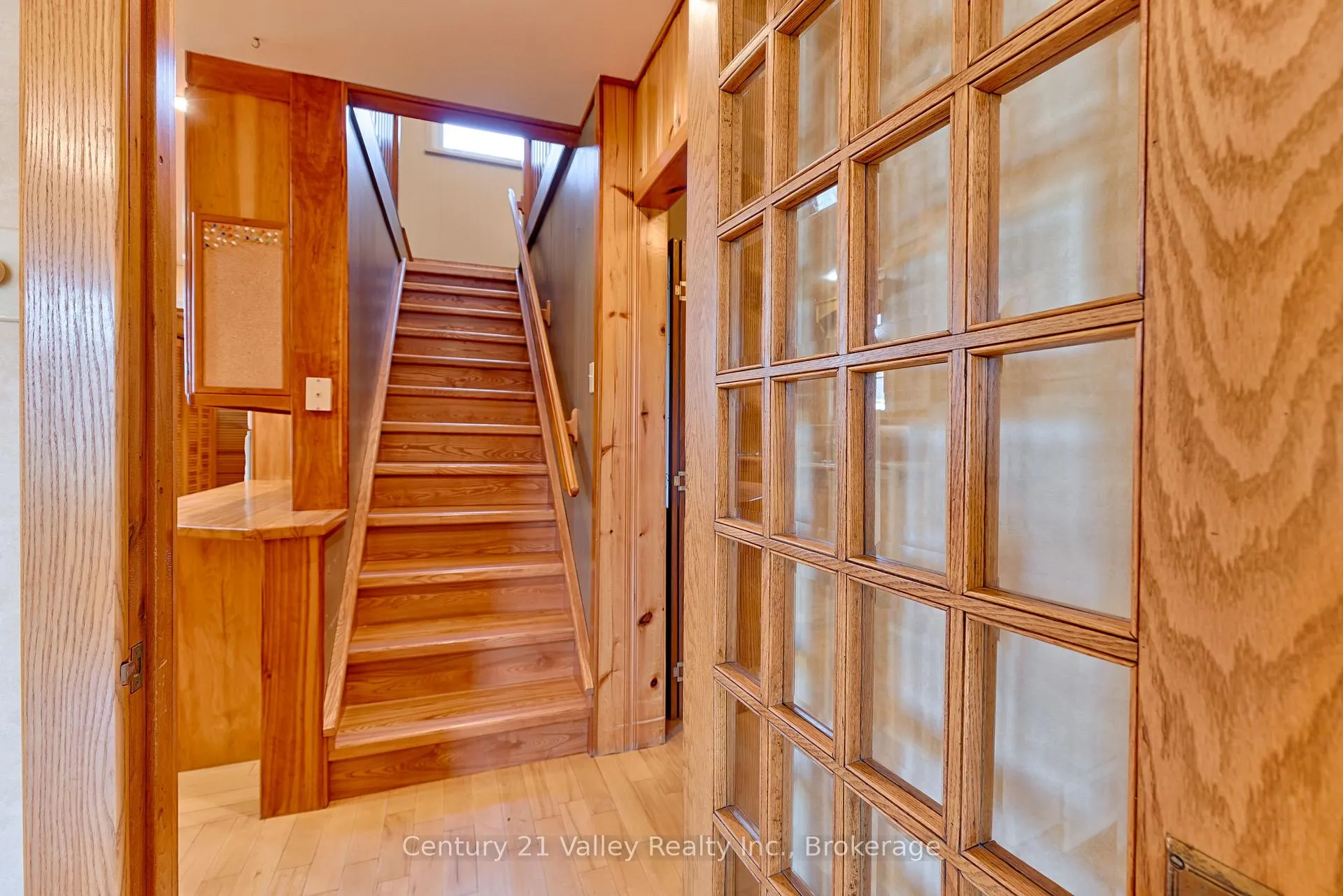 Photo 30 of 405 Moore Street, Renfrew — HOMEH