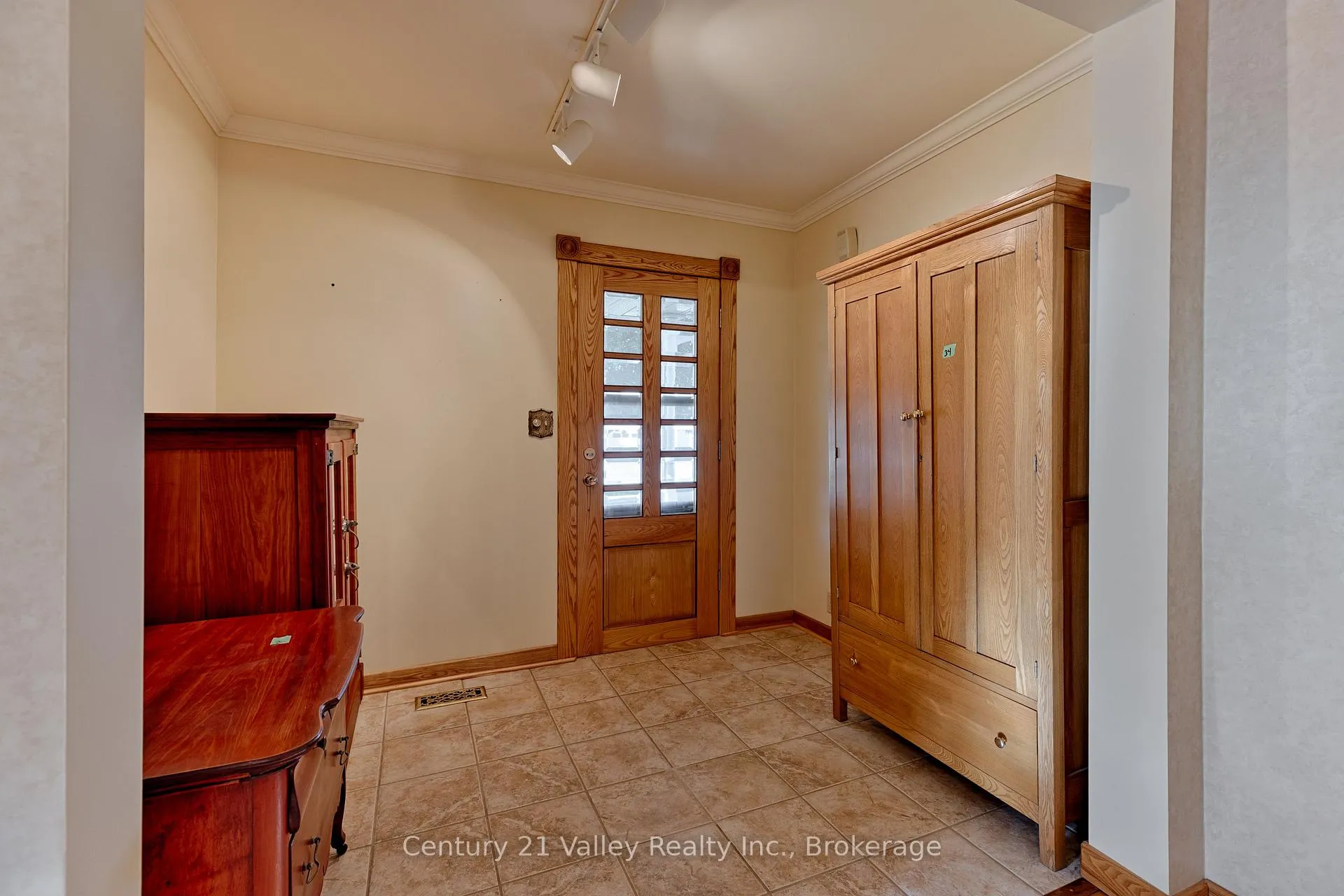 Photo 33 of 405 Moore Street, Renfrew — HOMEH