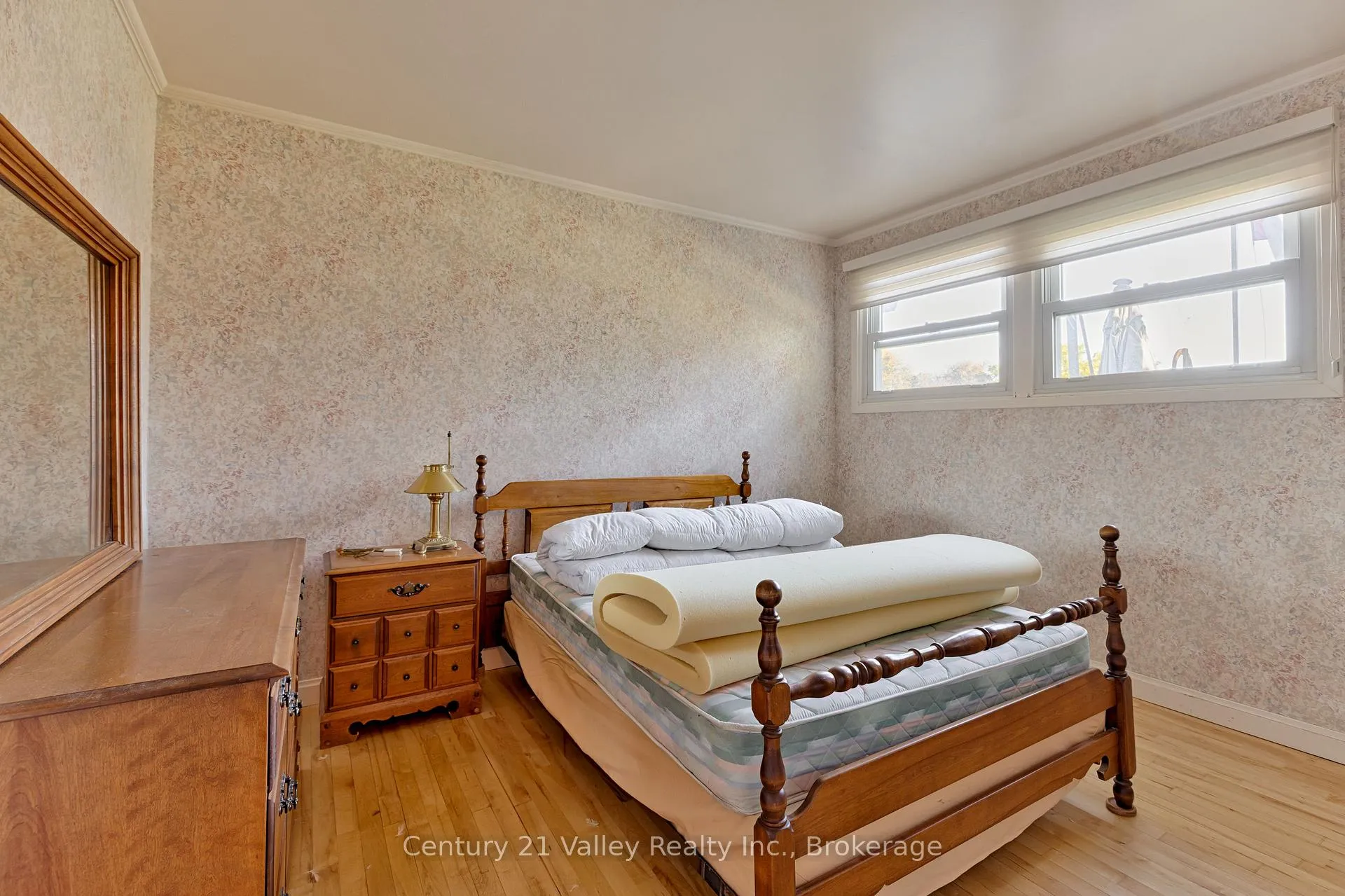 Photo 43 of 405 Moore Street, Renfrew — HOMEH