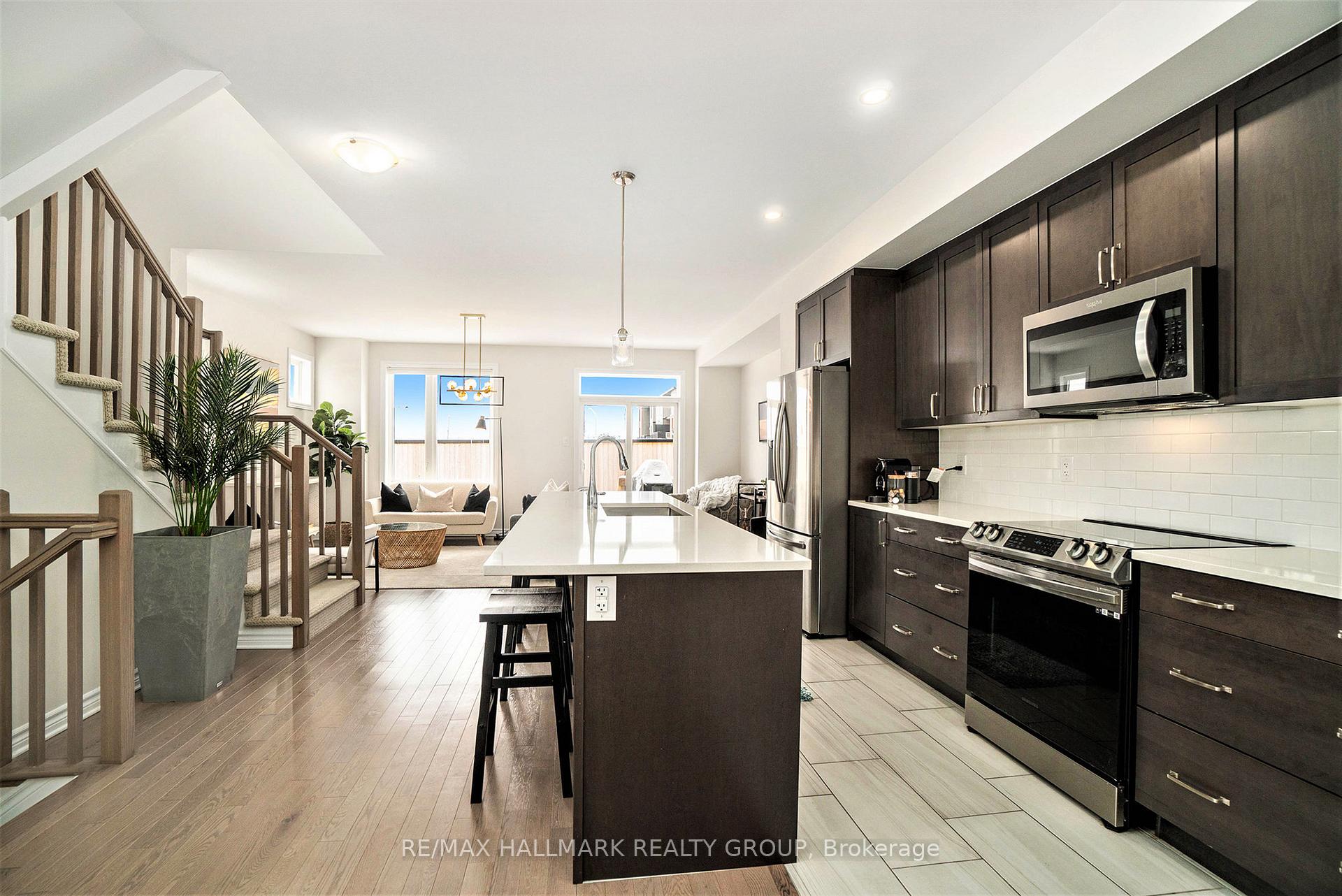 Photo 7 of 958 Socca Crescent, Ottawa, Notting Hill/Summerside — HOMEH