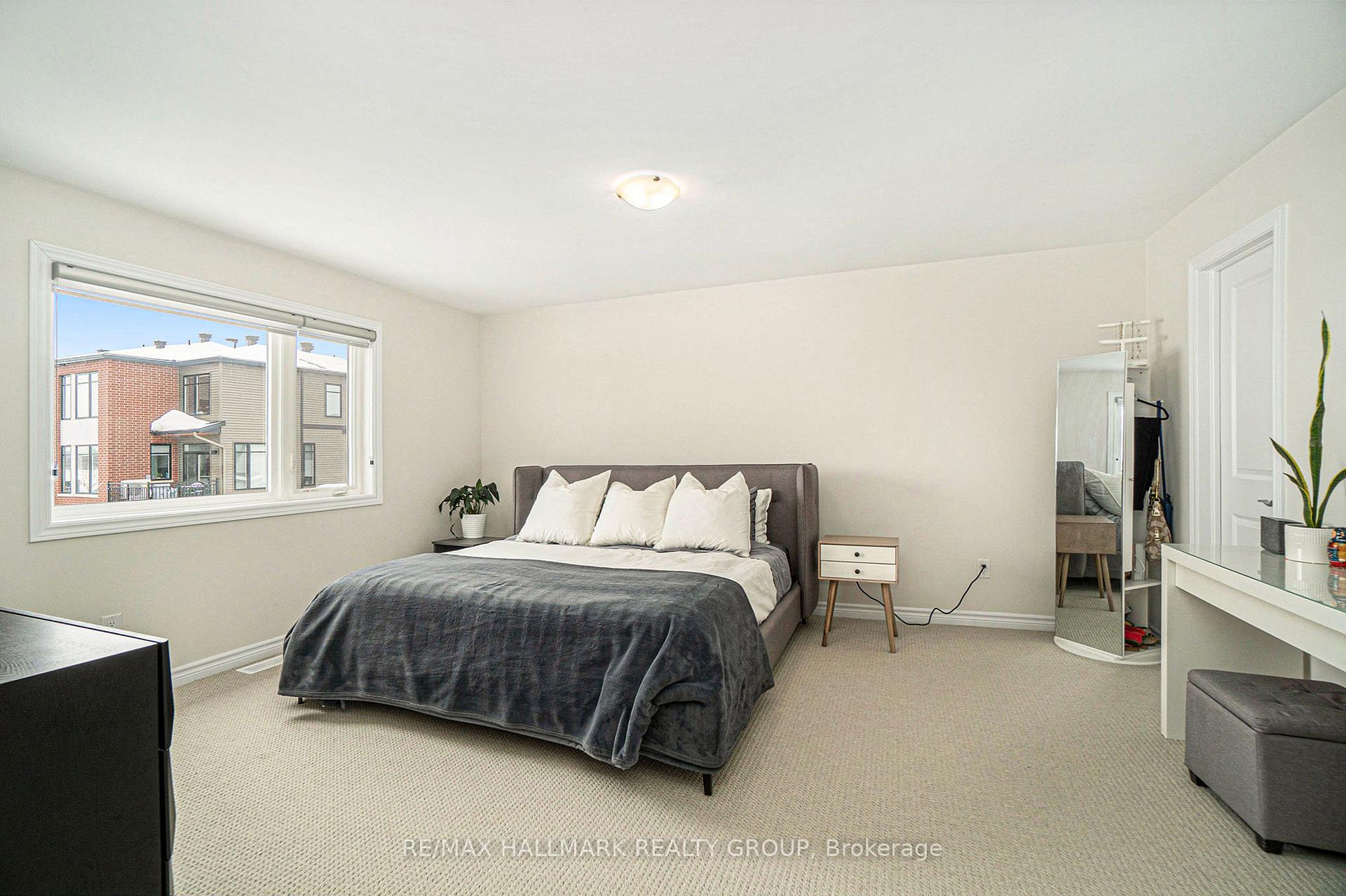 Photo 15 of 958 Socca Crescent, Ottawa, Notting Hill/Summerside — HOMEH