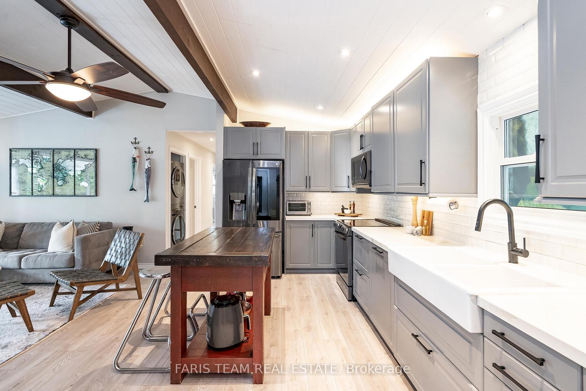 Photo 7 of 7672 Birch Drive, Ramara, Rural Ramara — HOMEH