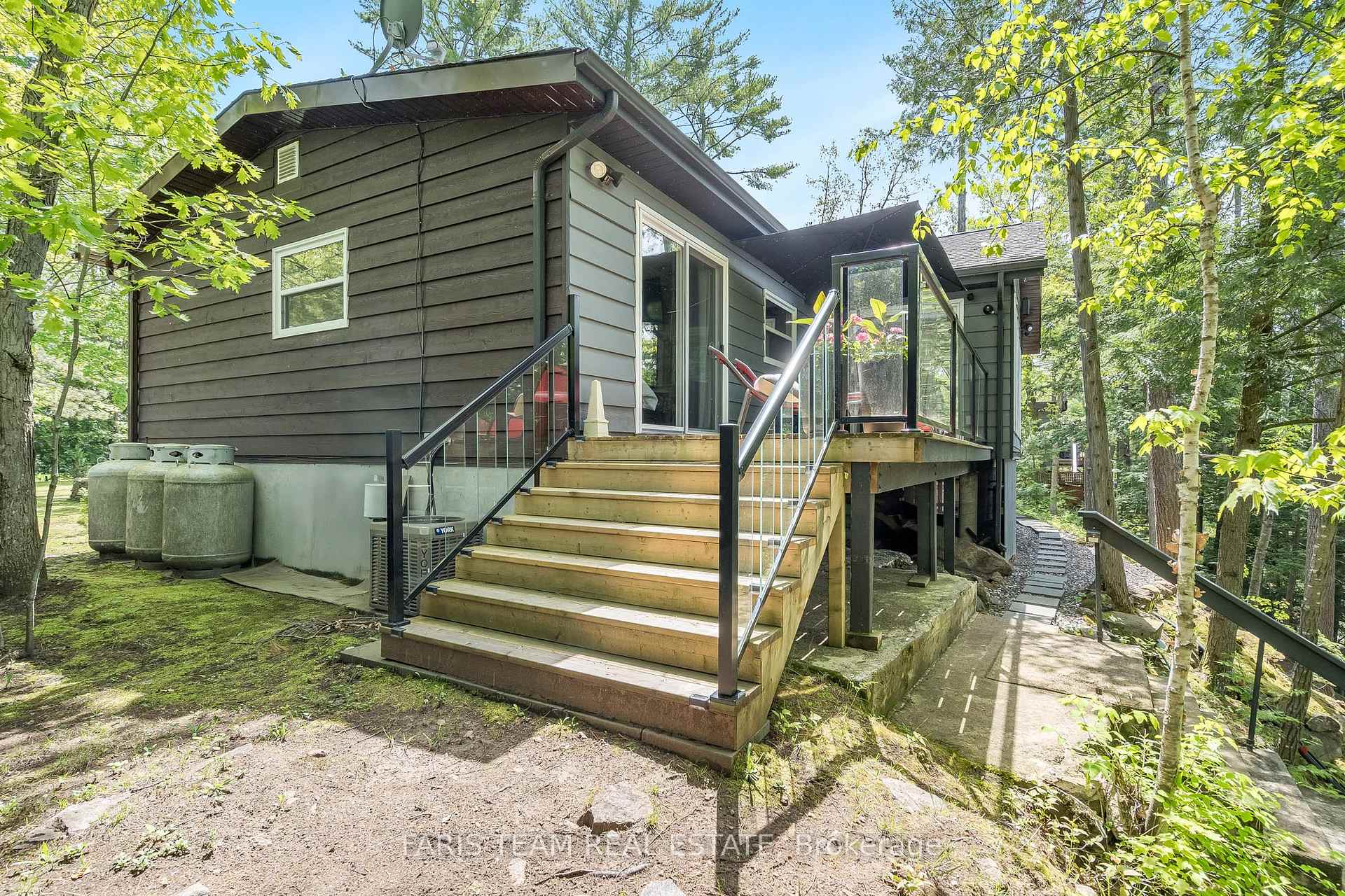 Photo 33 of 7672 Birch Drive, Ramara, Rural Ramara — HOMEH