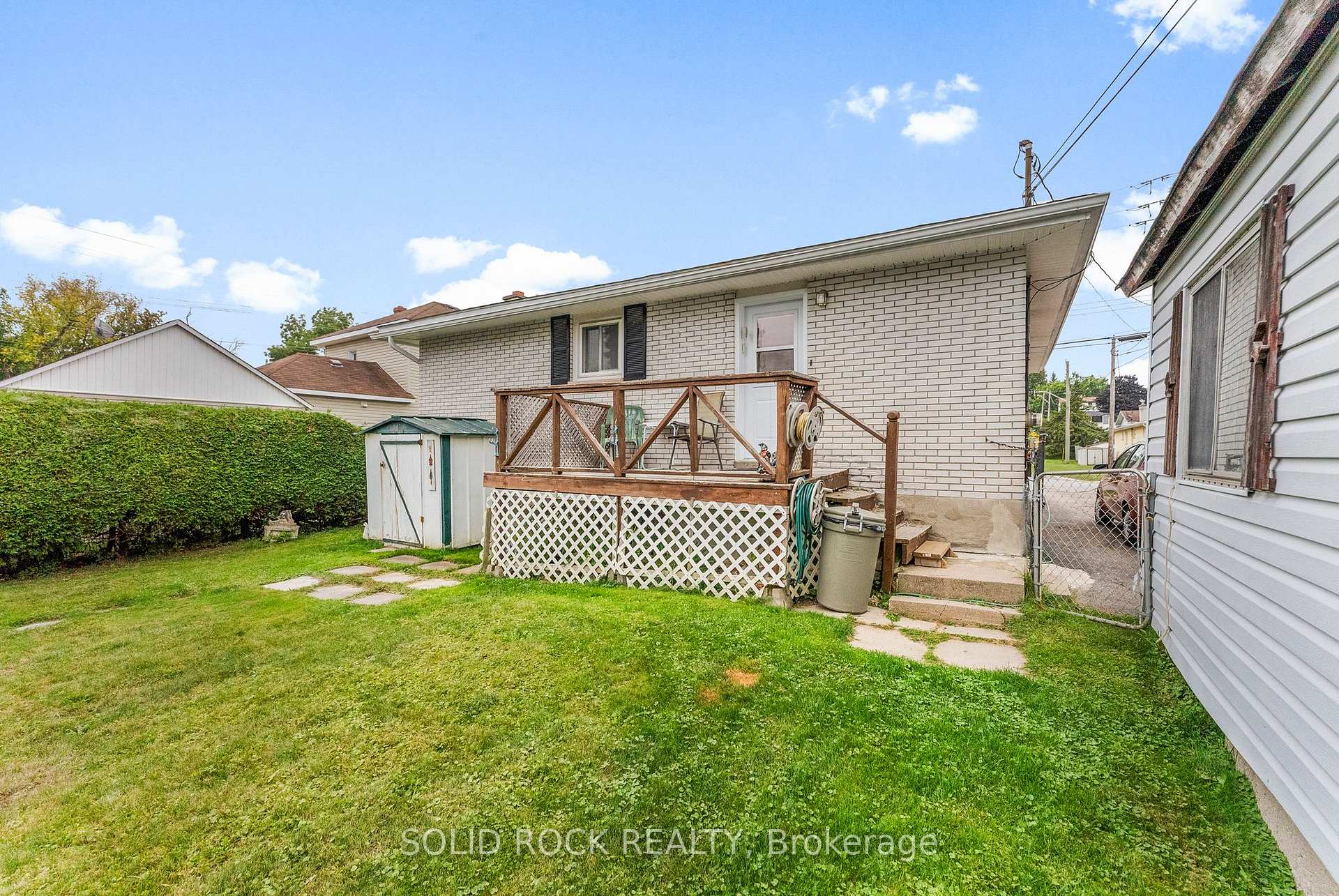Photo 23 of 923 Raglan Street S, Renfrew — HOMEH