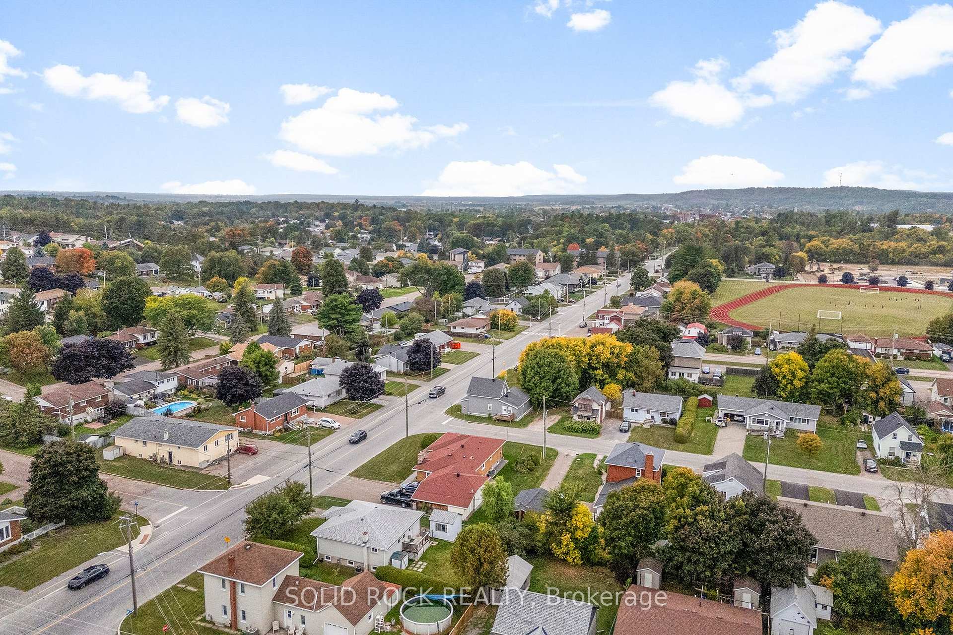 Photo 28 of 923 Raglan Street S, Renfrew — HOMEH