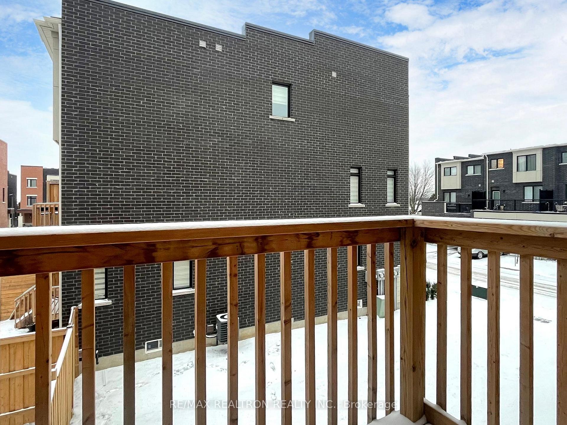 Photo 35 of 983 Kicking Horse Path, Oshawa, McLaughlin — HOMEH
