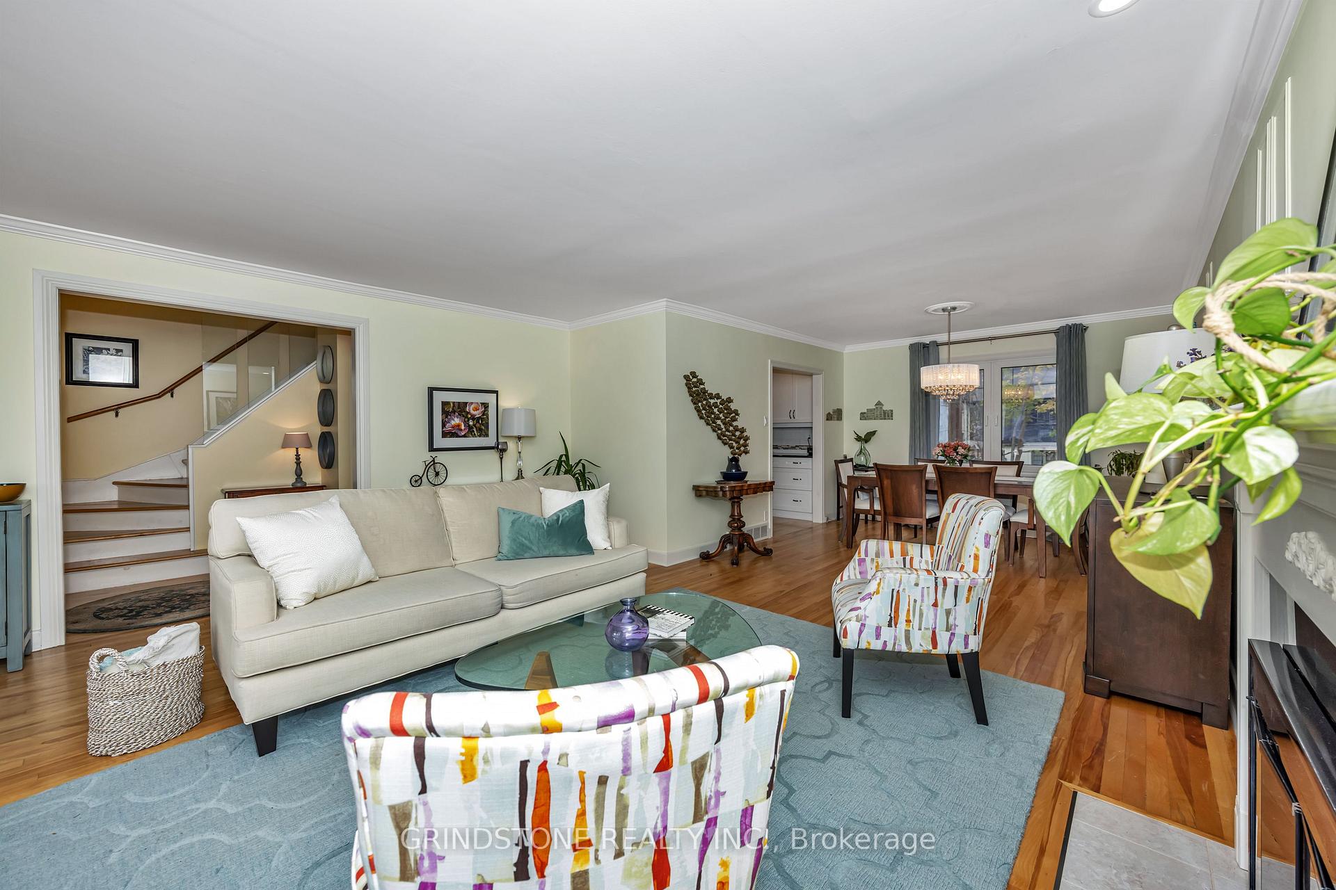 Photo 5 of 45 Corona Avenue, Ottawa, Rockcliffe — HOMEH