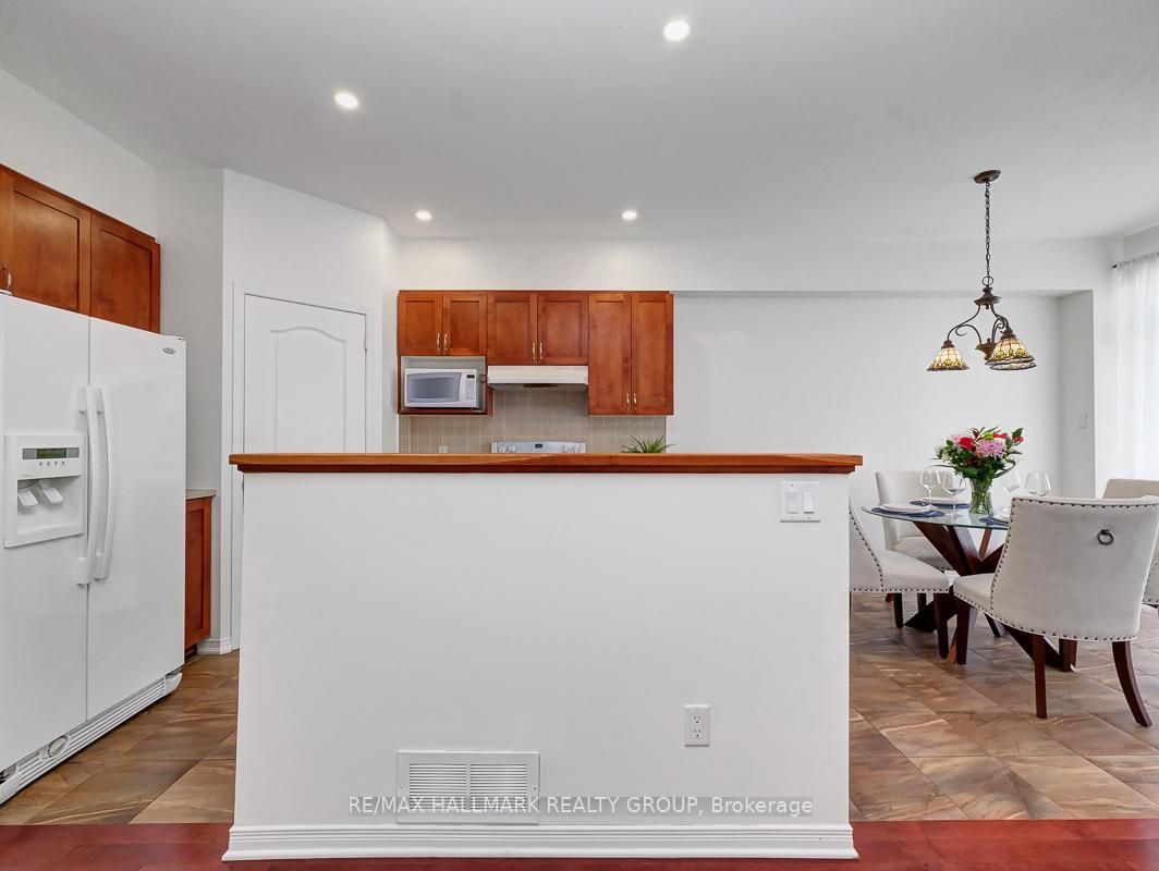 Photo 8 of 1408 Comfrey Crescent, Ottawa, Notting Hill/Summerside — HOMEH