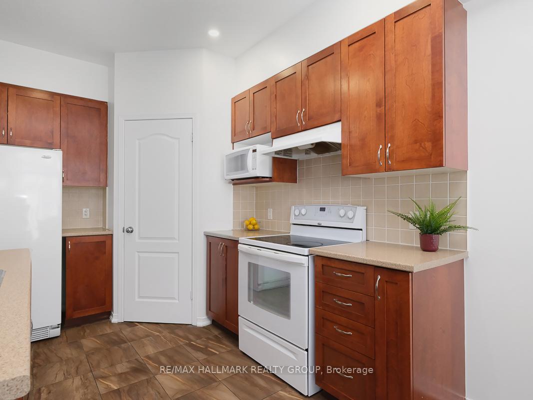Photo 14 of 1408 Comfrey Crescent, Ottawa, Notting Hill/Summerside — HOMEH