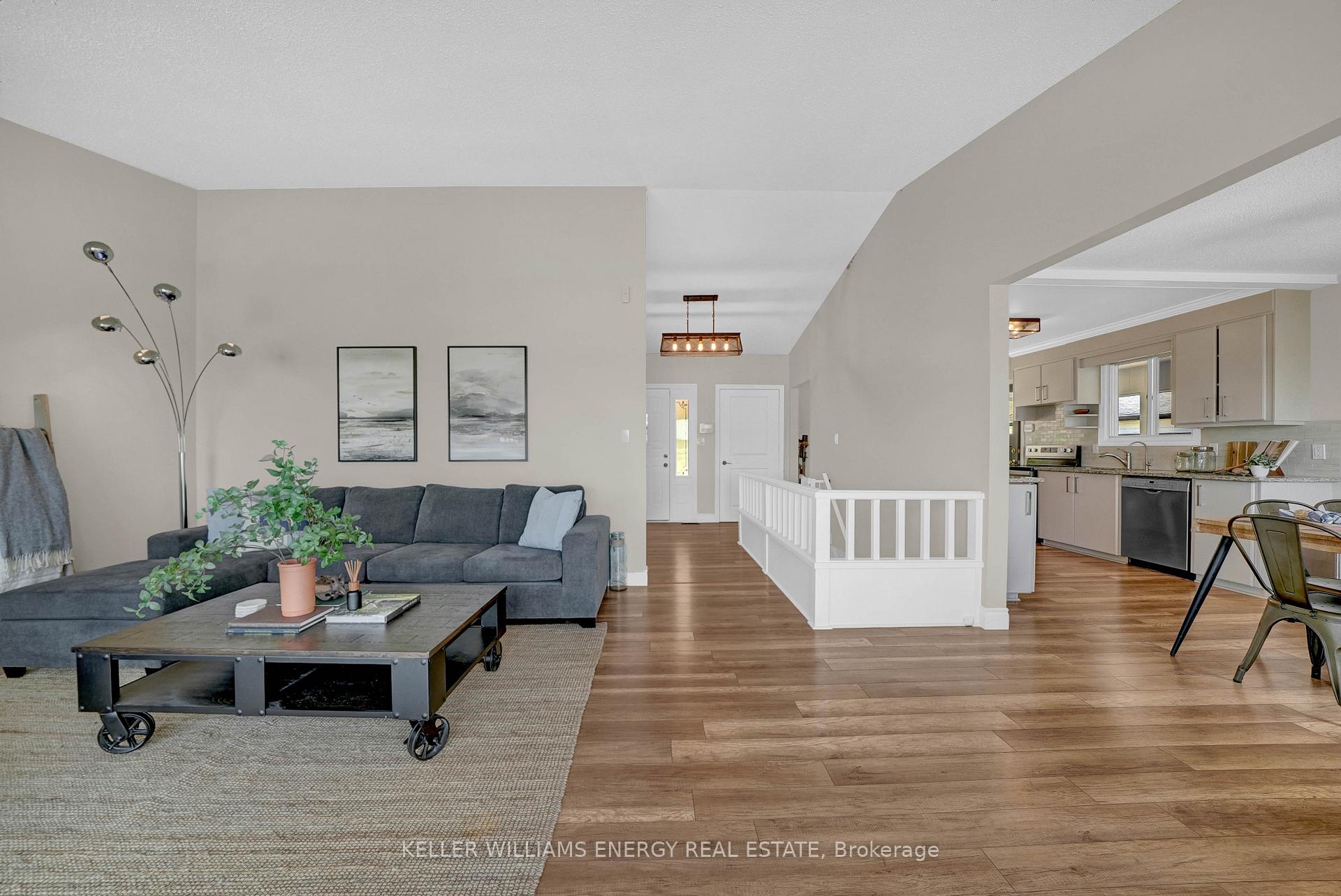 Photo 11 of 2867 County Road 15, Prince Edward County, Sophiasburg Ward — HOMEH