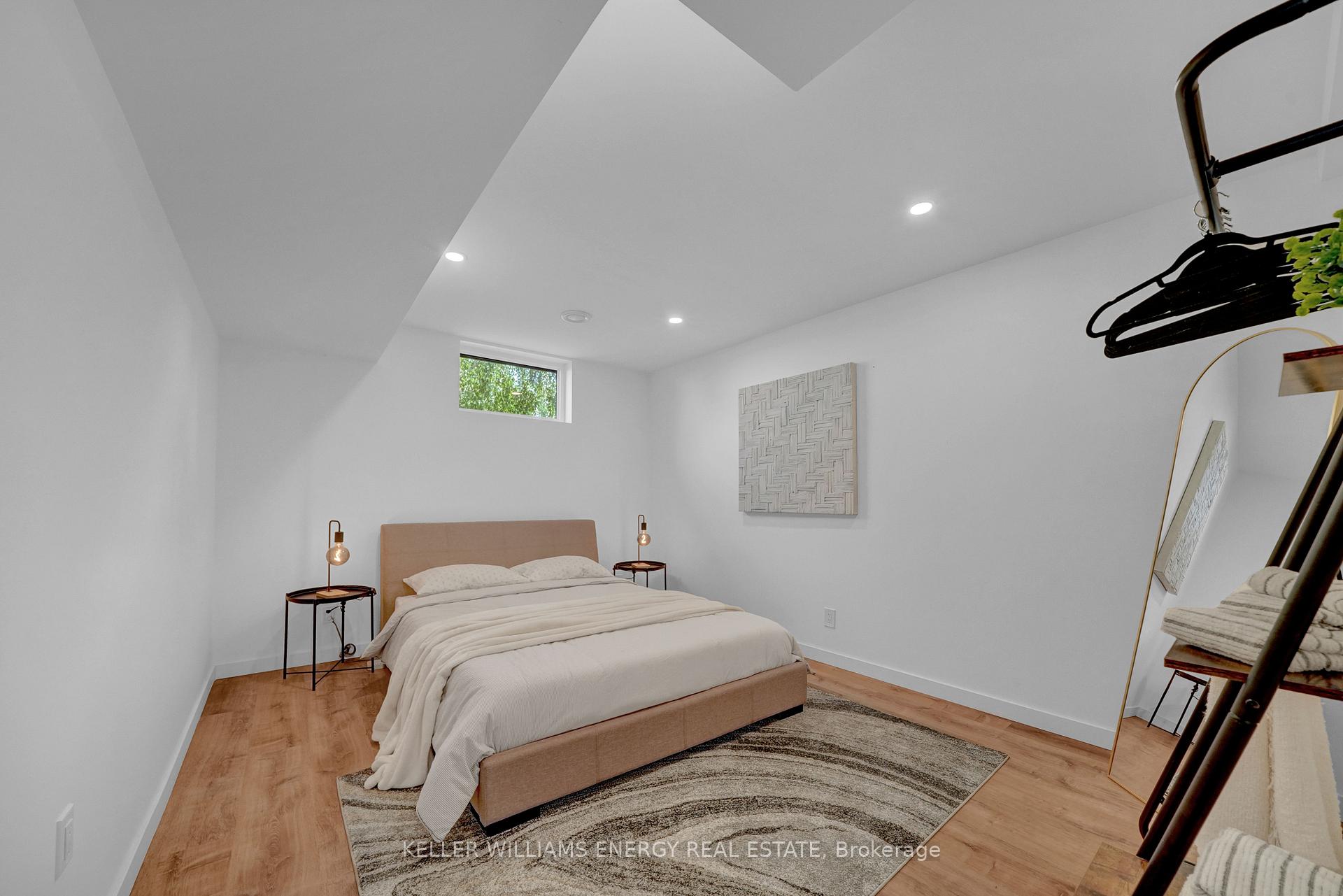 Photo 23 of 2867 County Road 15, Prince Edward County, Sophiasburg Ward — HOMEH