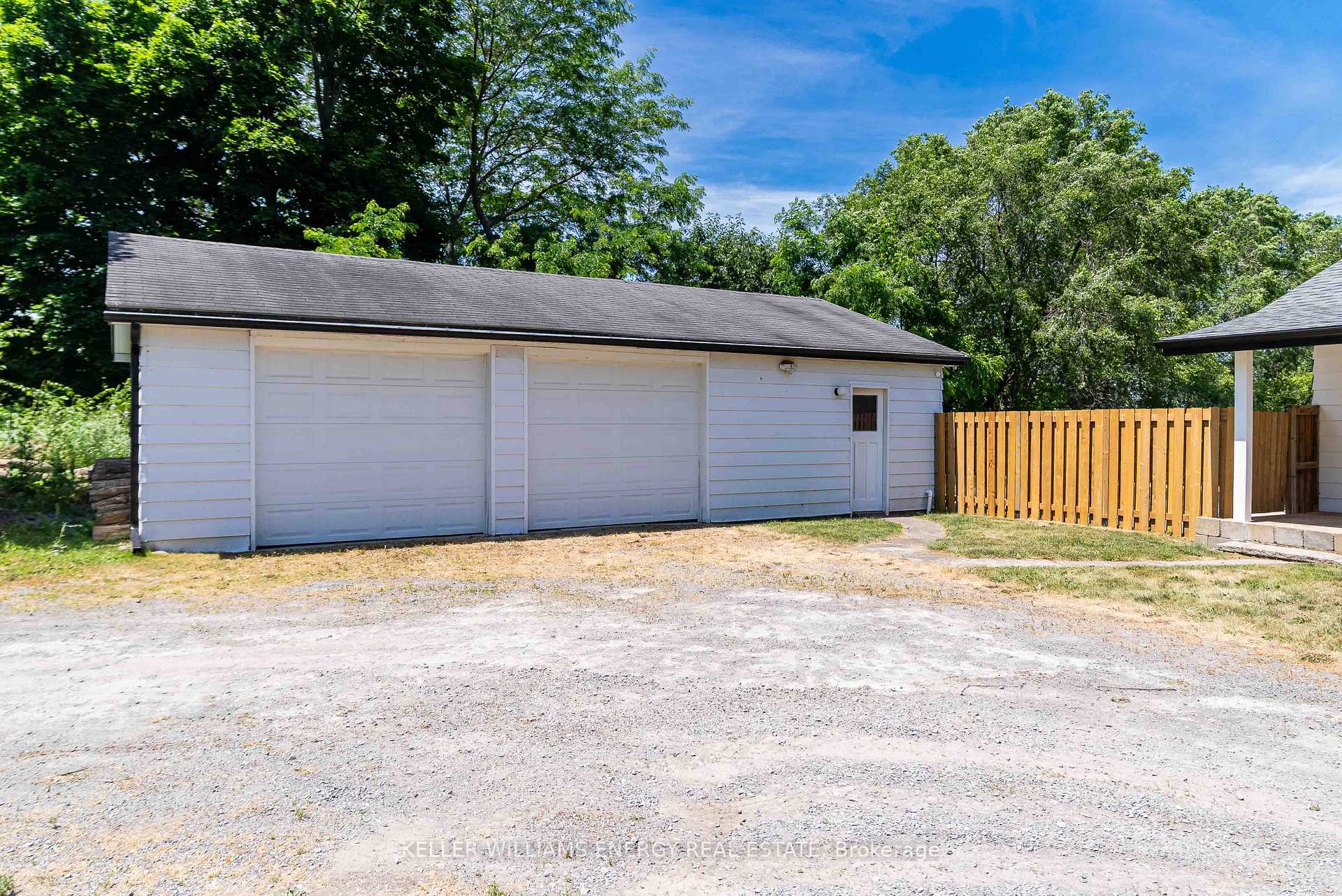 Photo 31 of 2867 County Road 15, Prince Edward County, Sophiasburg Ward — HOMEH