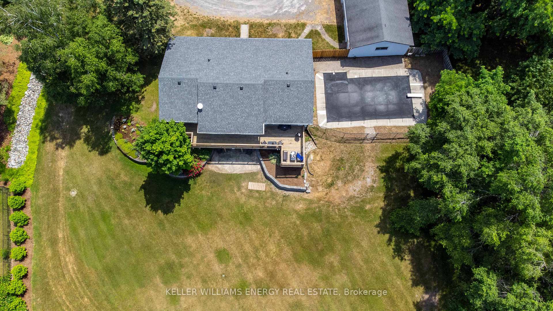 Photo 43 of 2867 County Road 15, Prince Edward County, Sophiasburg Ward — HOMEH