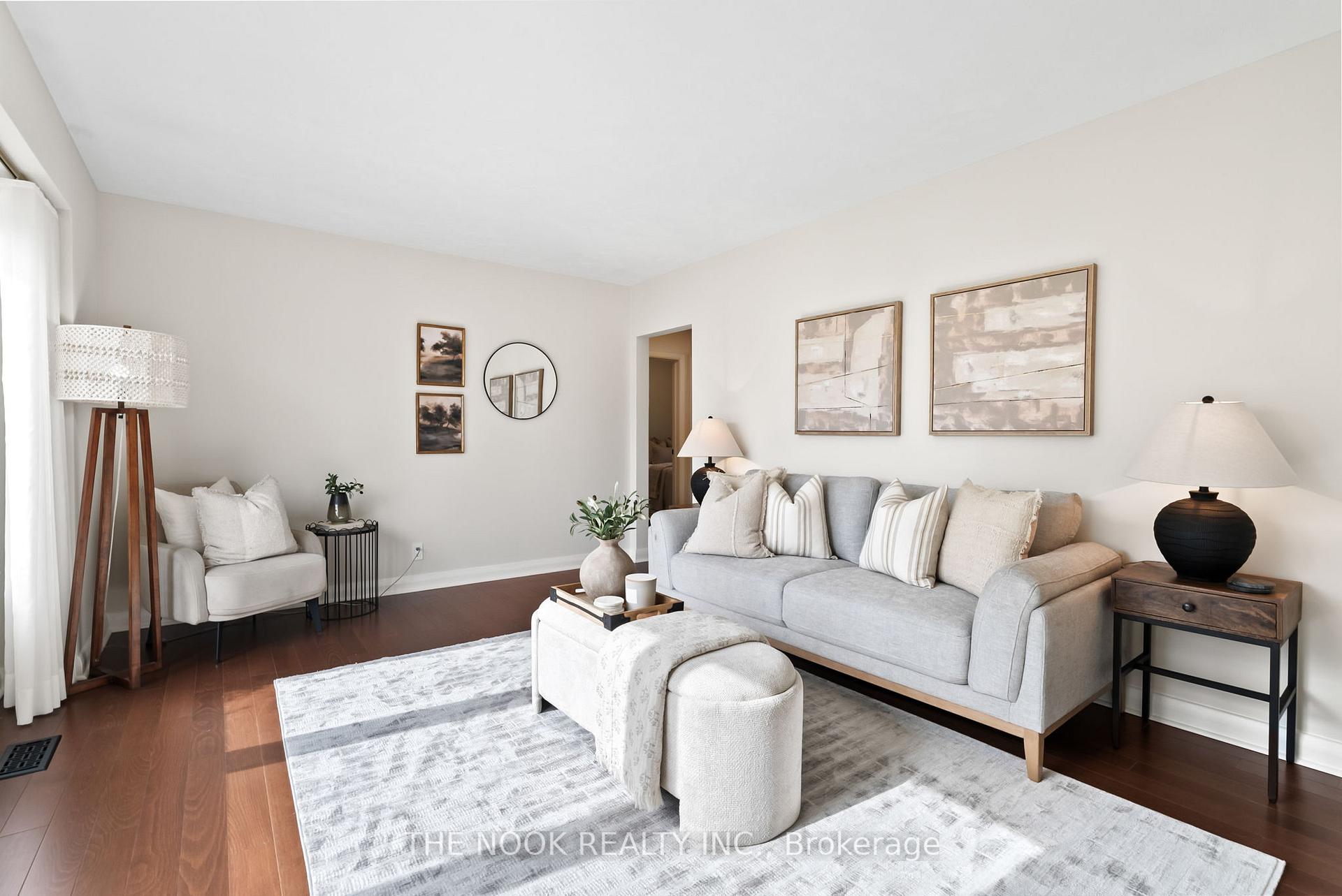 Photo 4 of 287 Windsor Street, Oshawa, Donevan — HOMEH