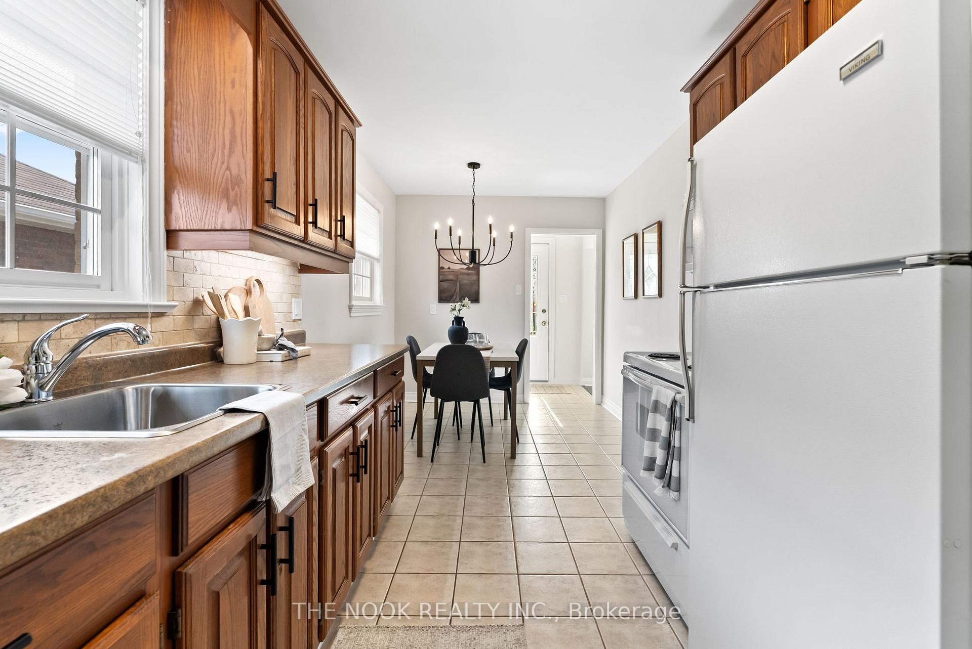 Photo 12 of 287 Windsor Street, Oshawa, Donevan — HOMEH