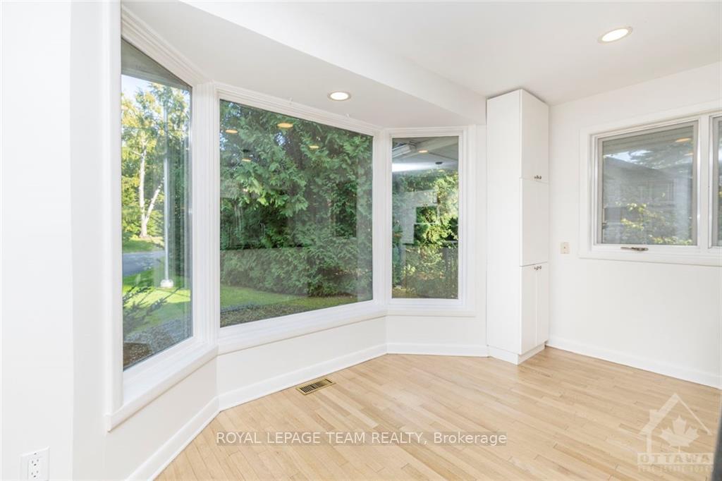 Photo 5 of 65 Lakeway Drive, Ottawa, Rockcliffe — HOMEH
