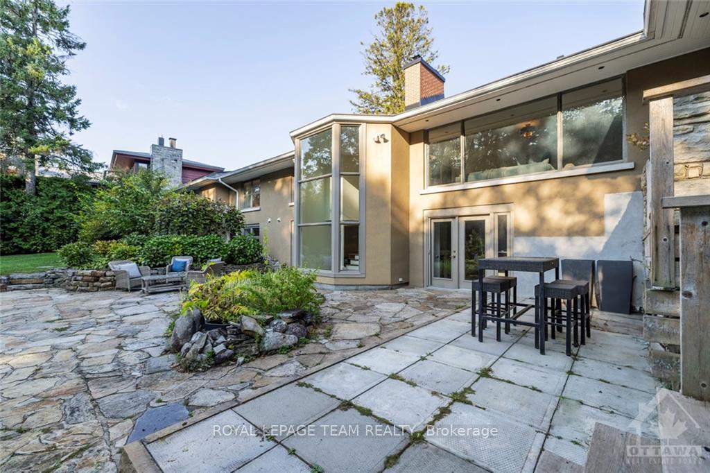 Photo 15 of 65 Lakeway Drive, Ottawa, Rockcliffe — HOMEH