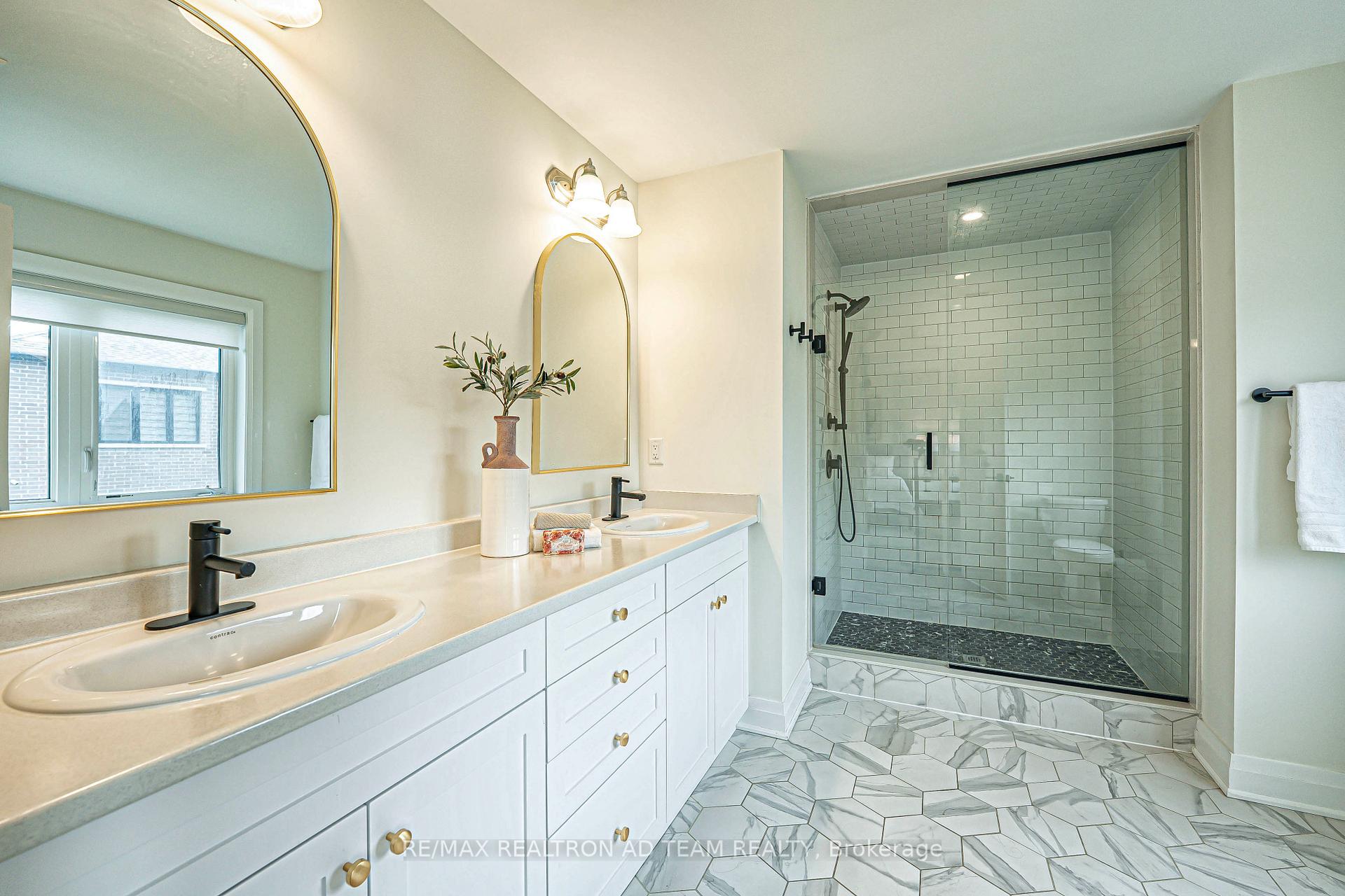 Photo 24 of 3110 Willowridge Path, Pickering, Rural Pickering — HOMEH