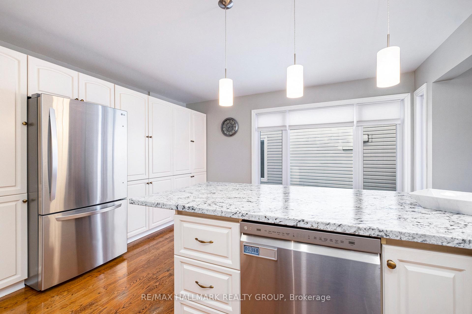 Photo 11 of 668 Apollo Way, Ottawa, Fallingbrook/Pineridge — HOMEH
