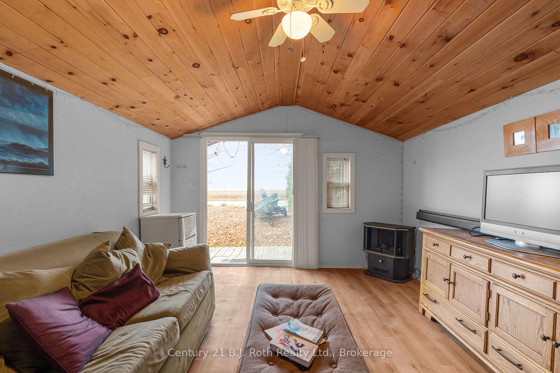 Photo 39 of 3772 Harry's Lane, Ramara, Rural Ramara — HOMEH