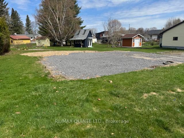 Photo 2 of 8 Rogers Street, Prince Edward County, Picton Ward — HOMEH