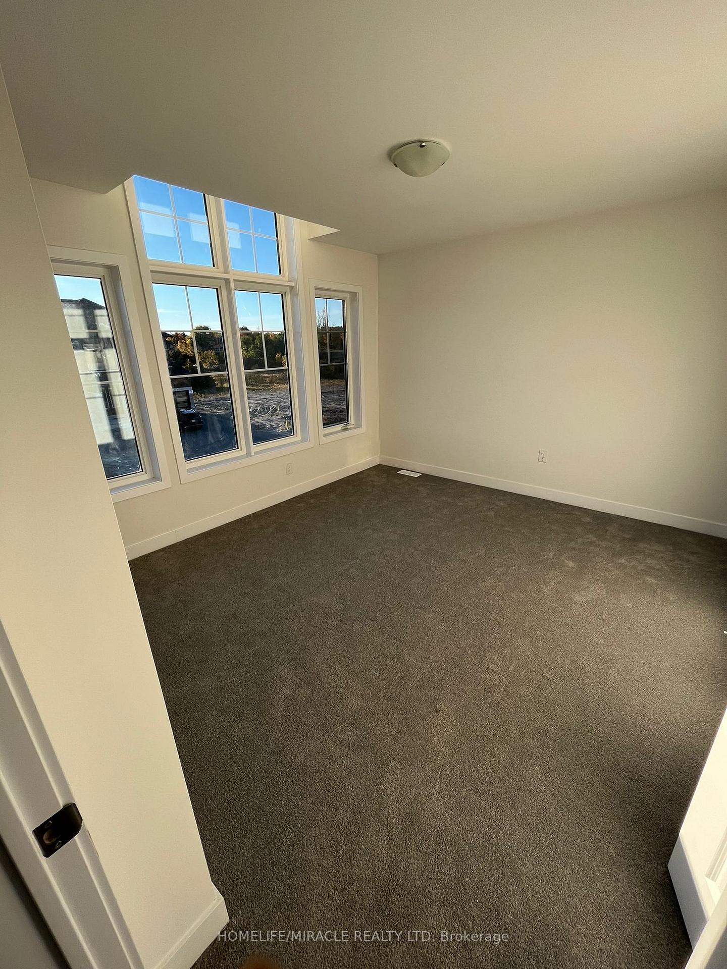 Photo 20 of 257 Flavelle Way, Peterborough, Monaghan Ward 2 — HOMEH