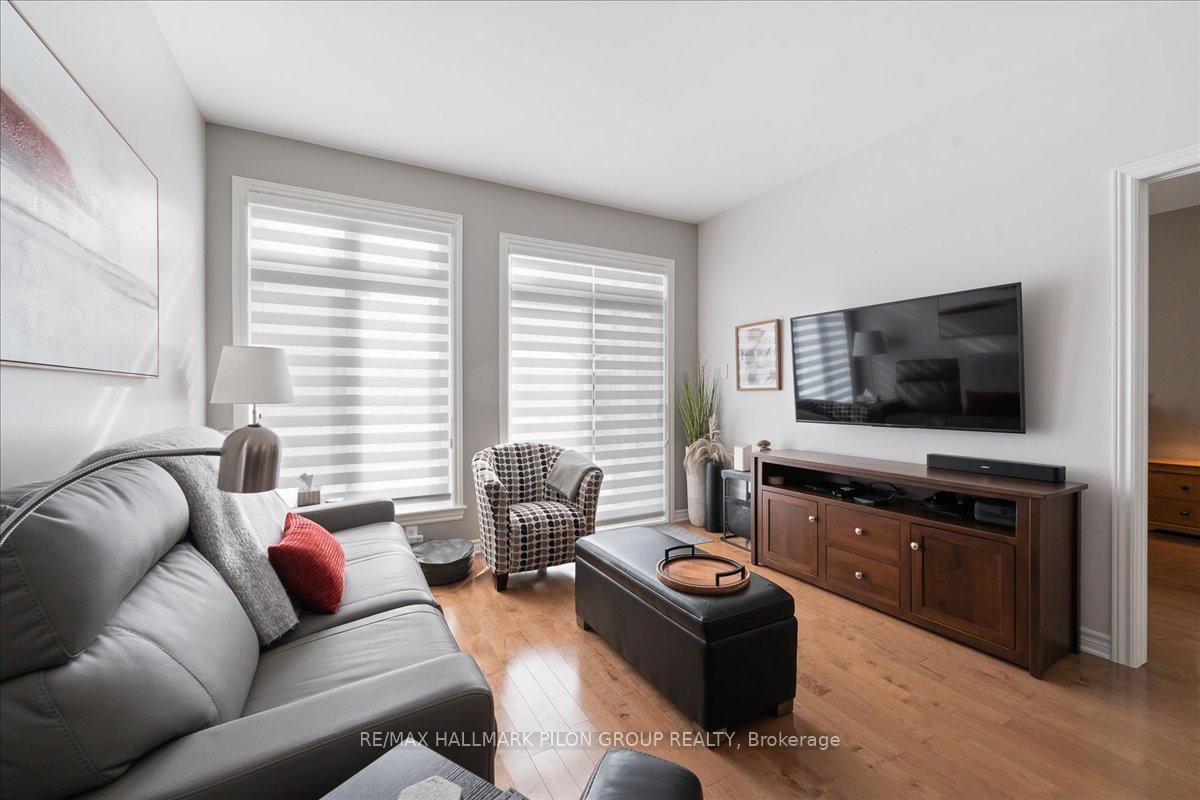 Photo 9 of 209 Brouage Way, Ottawa, Camelot — HOMEH