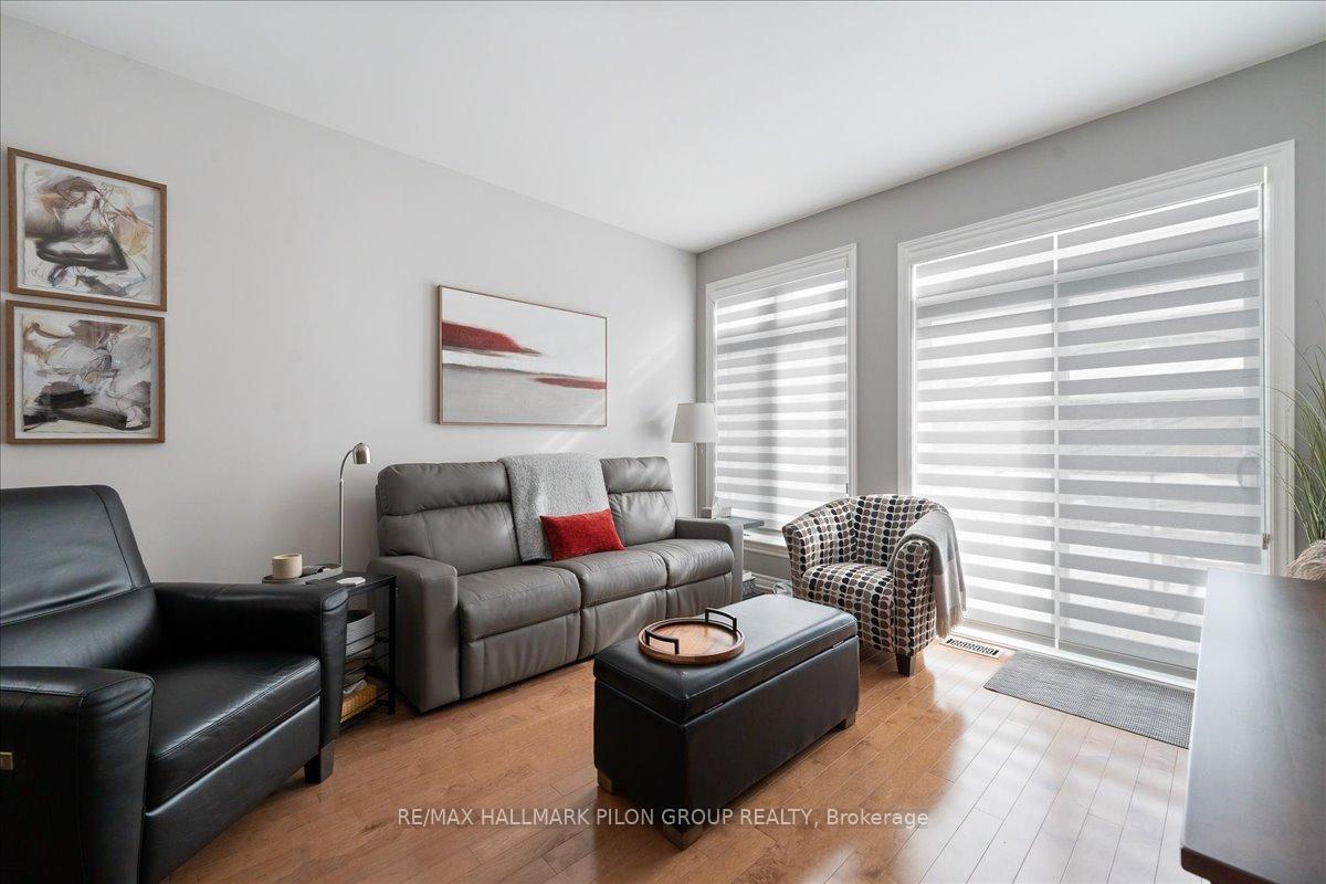 Photo 10 of 209 Brouage Way, Ottawa, Camelot — HOMEH